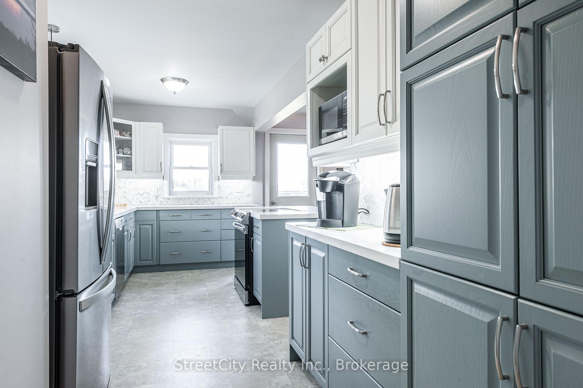 Photo 11 of 4060 Line 39, Perth East, Ellice — HOMEH