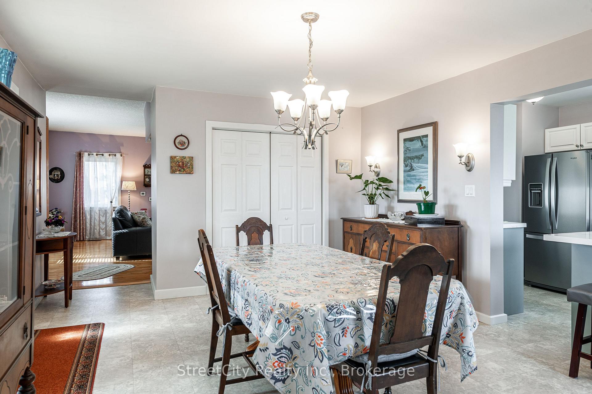 Photo 16 of 4060 Line 39, Perth East, Ellice — HOMEH