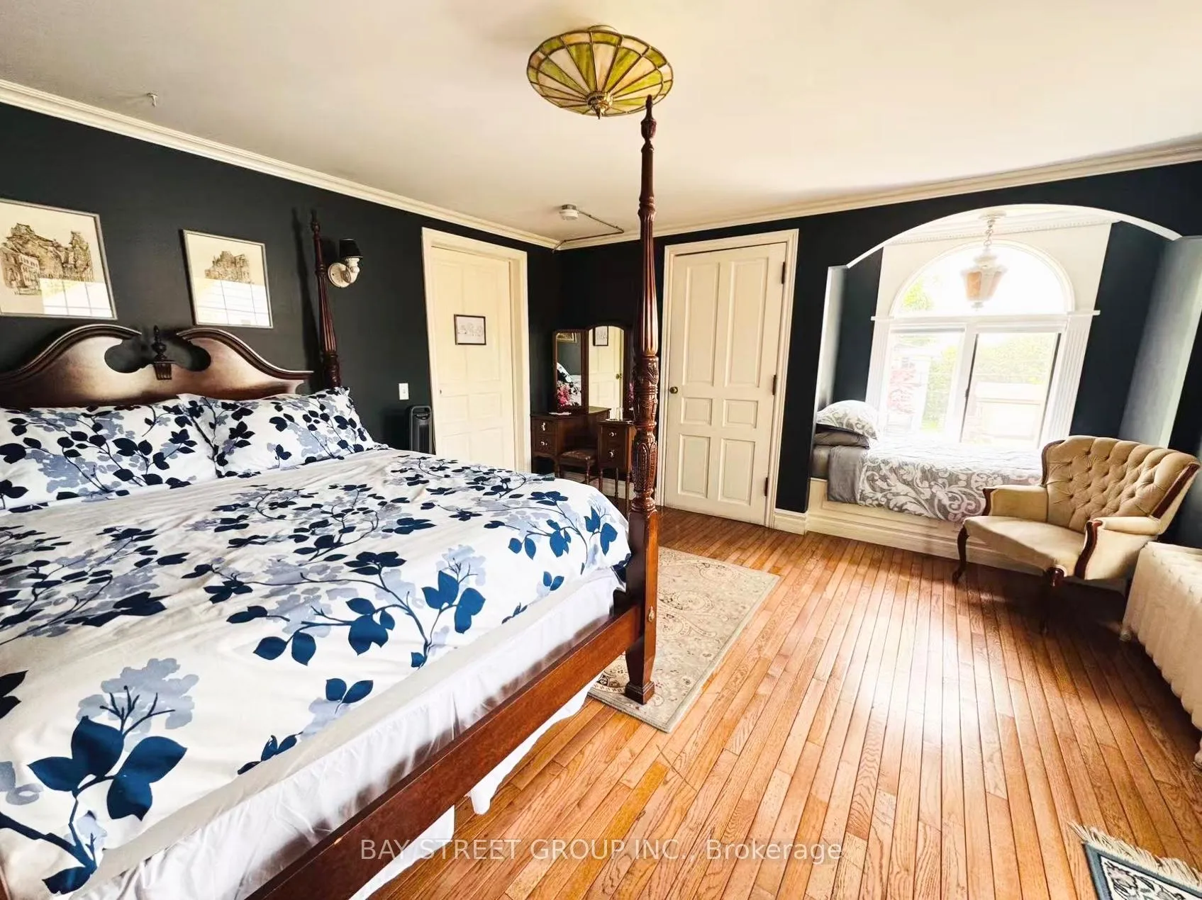 Photo 10 of 4983 River Road, Niagara Falls, Downtown — HOMEH