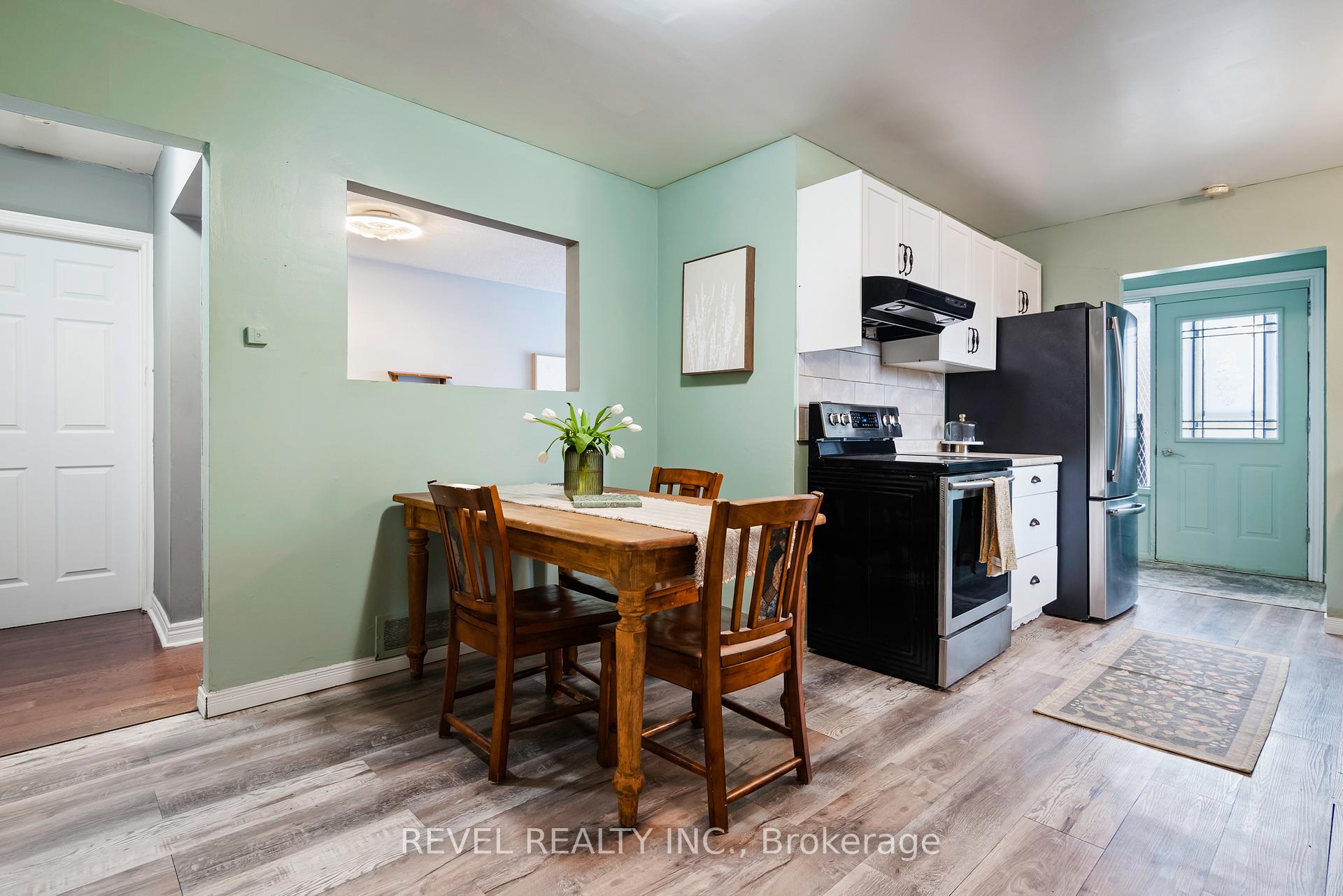 Photo 1 of 35 Edelwild Drive, Orangeville — HOMEH