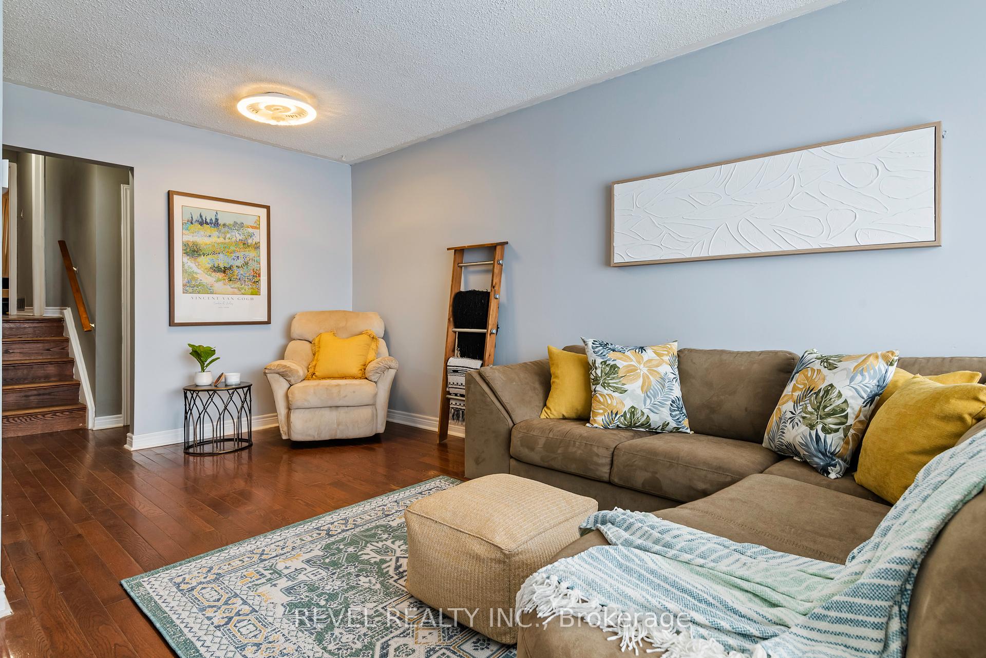 Photo 9 of 35 Edelwild Drive, Orangeville — HOMEH