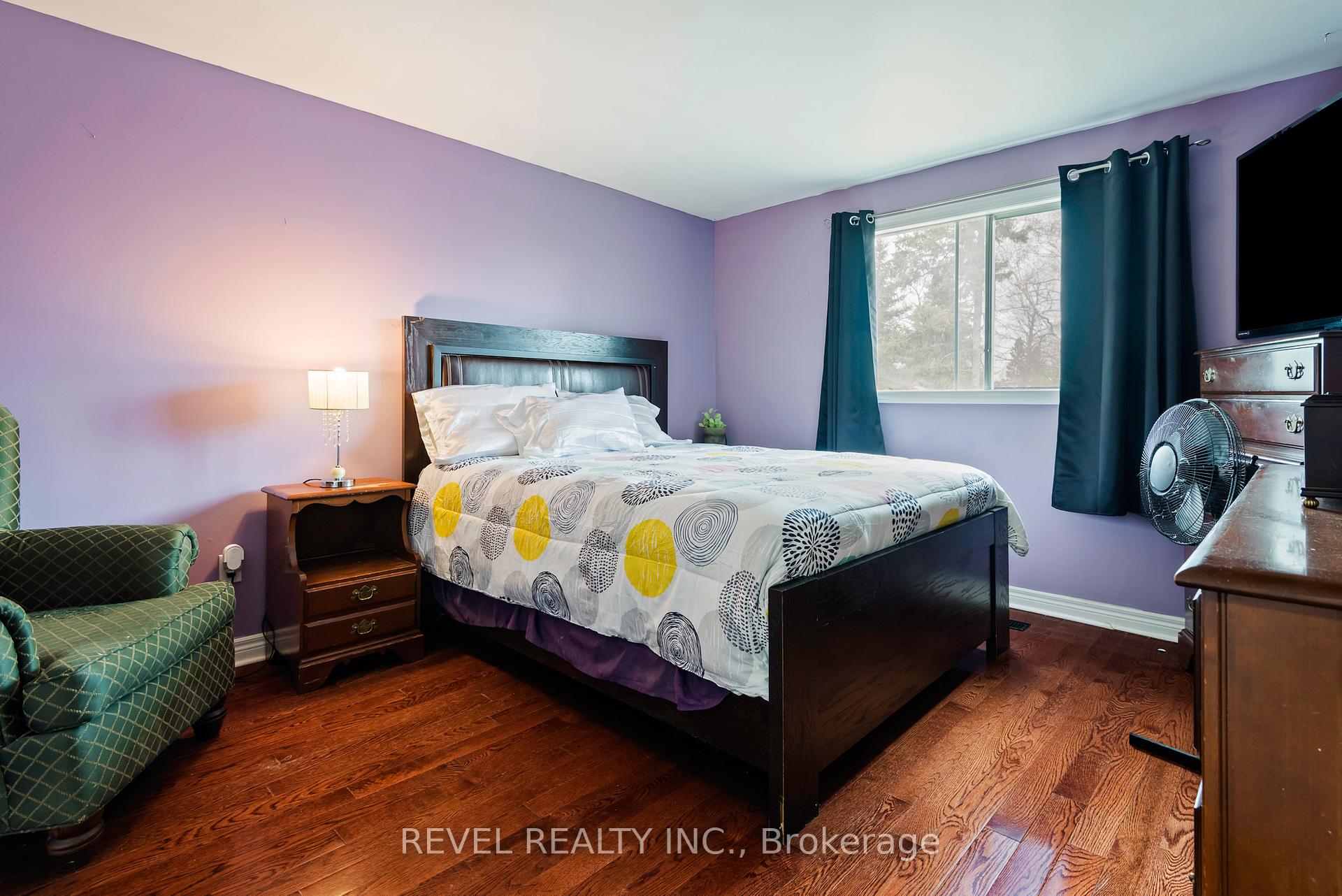 Photo 13 of 35 Edelwild Drive, Orangeville — HOMEH