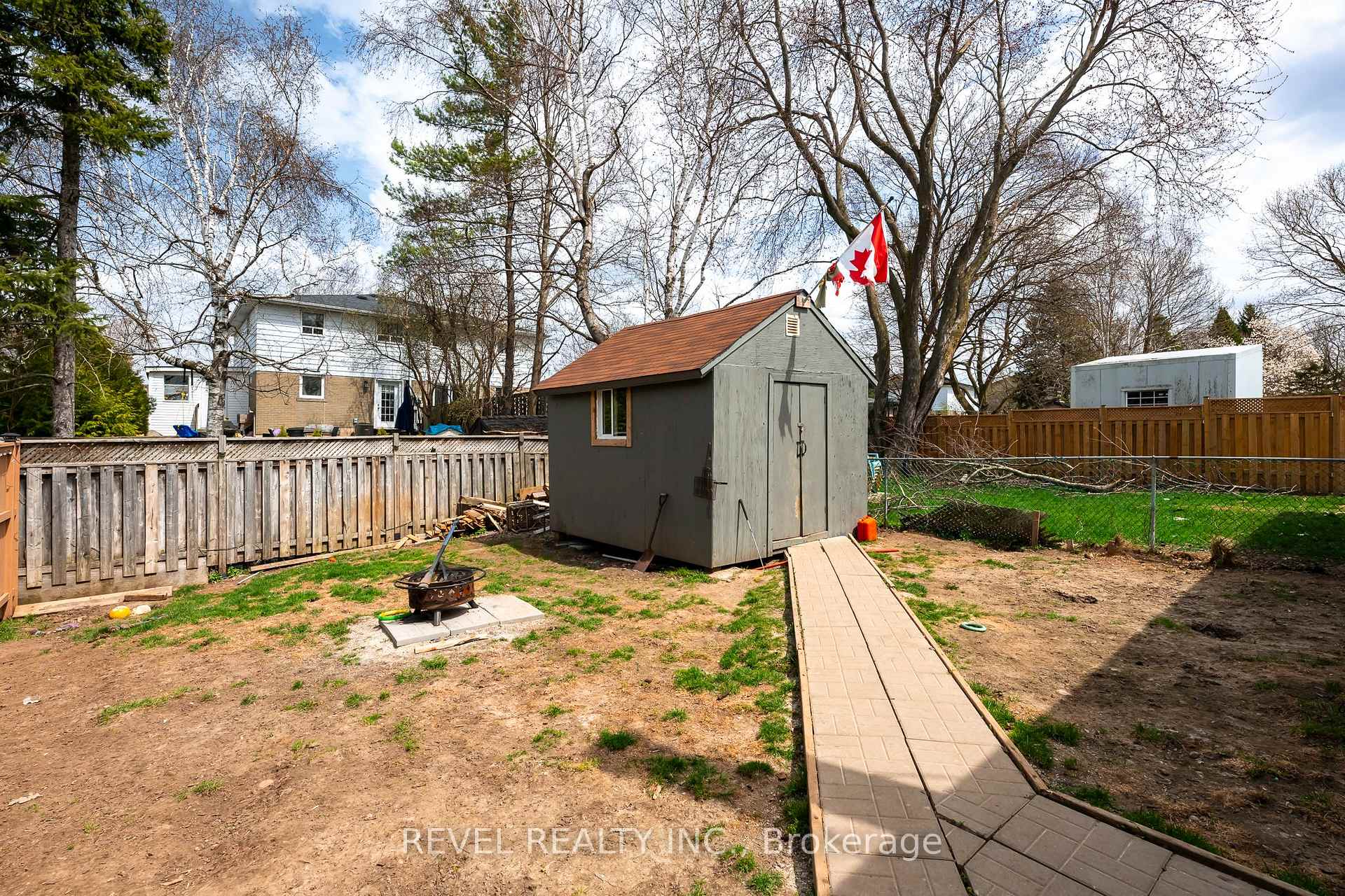 Photo 20 of 35 Edelwild Drive, Orangeville — HOMEH