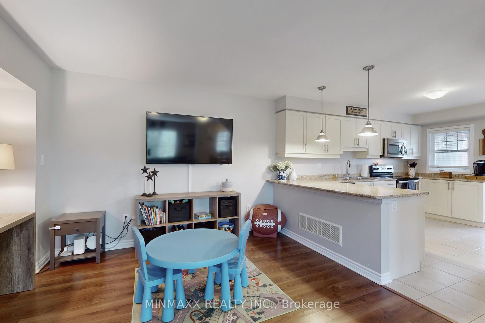 Photo 10 of 300 Casson Point, Milton, Ford — HOMEH