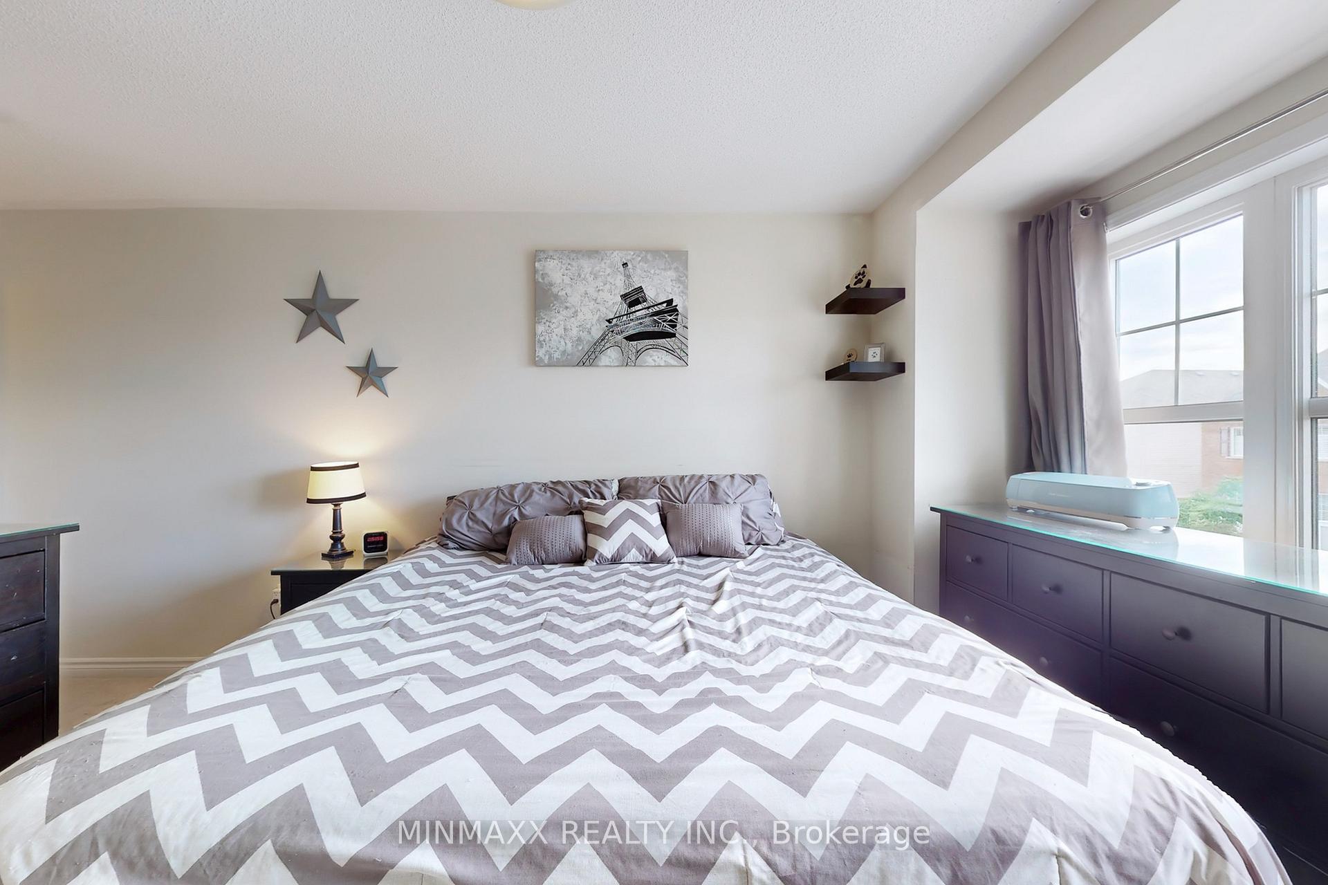 Photo 30 of 300 Casson Point, Milton, Ford — HOMEH
