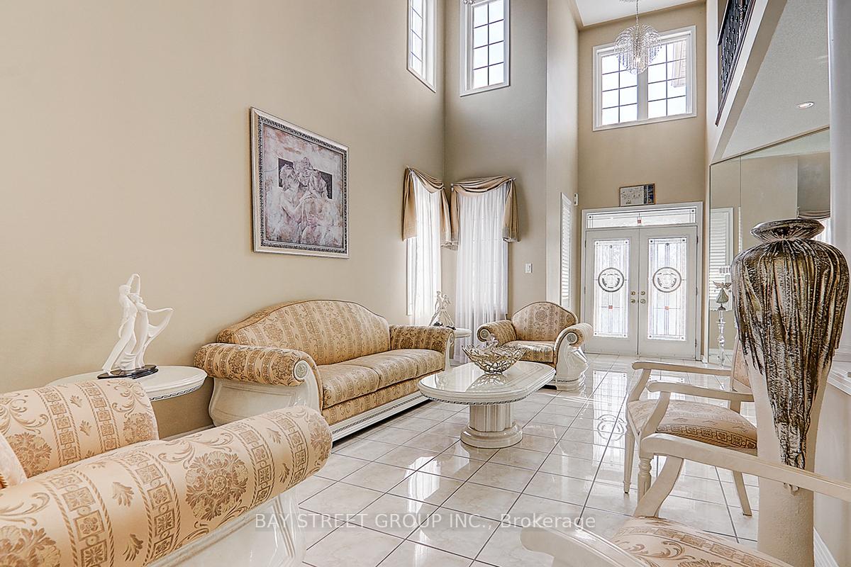 Photo 7 of 59 Robert Grundy Road, Markham, Cachet — HOMEH