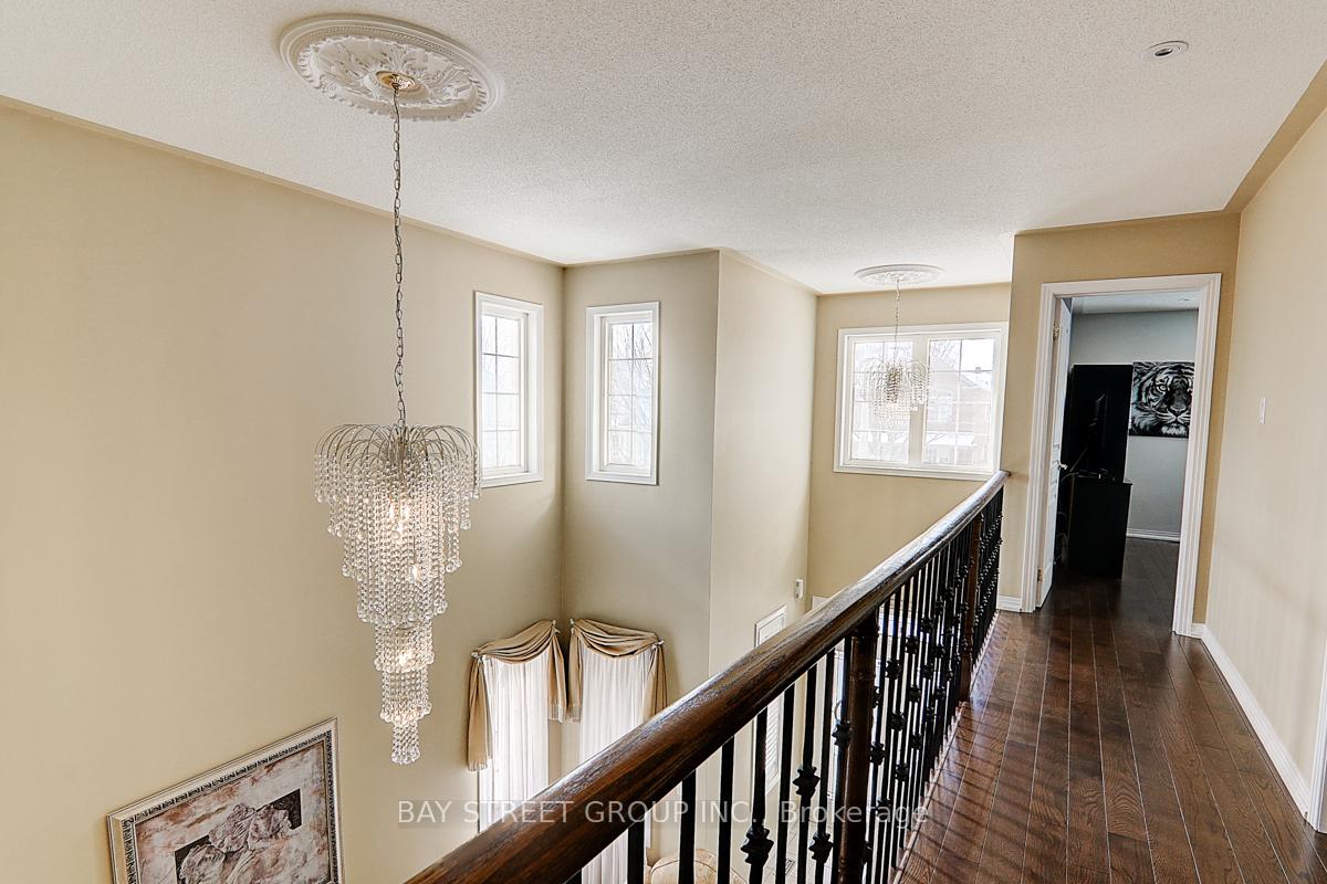 Photo 31 of 59 Robert Grundy Road, Markham, Cachet — HOMEH