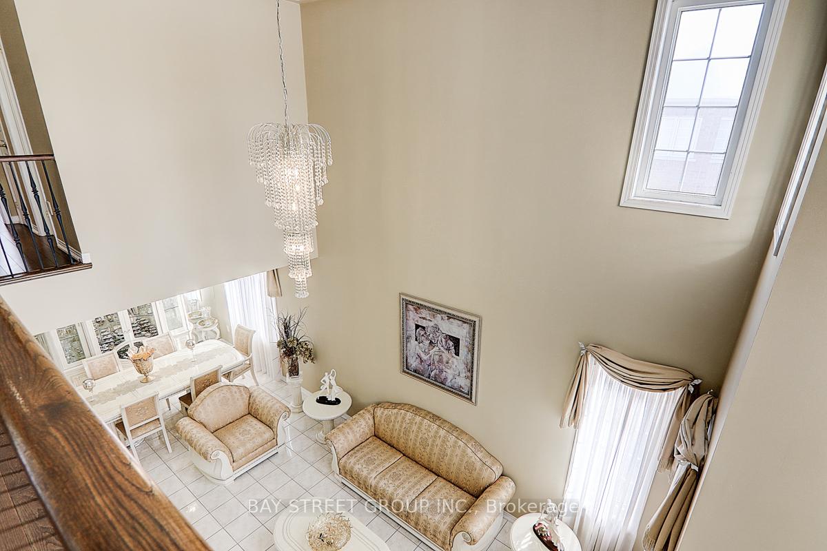Photo 32 of 59 Robert Grundy Road, Markham, Cachet — HOMEH