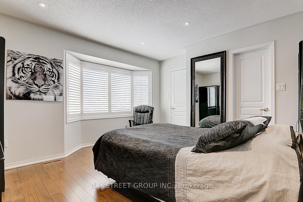 Photo 33 of 59 Robert Grundy Road, Markham, Cachet — HOMEH