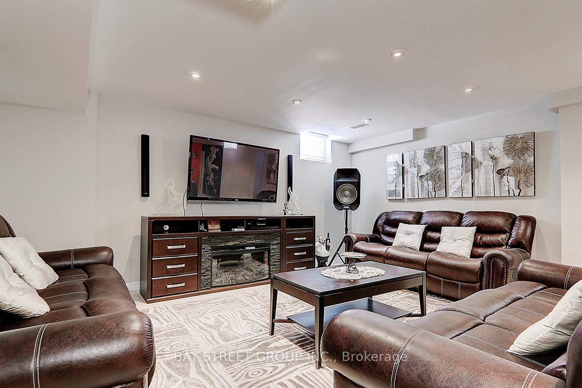 Photo 40 of 59 Robert Grundy Road, Markham, Cachet — HOMEH