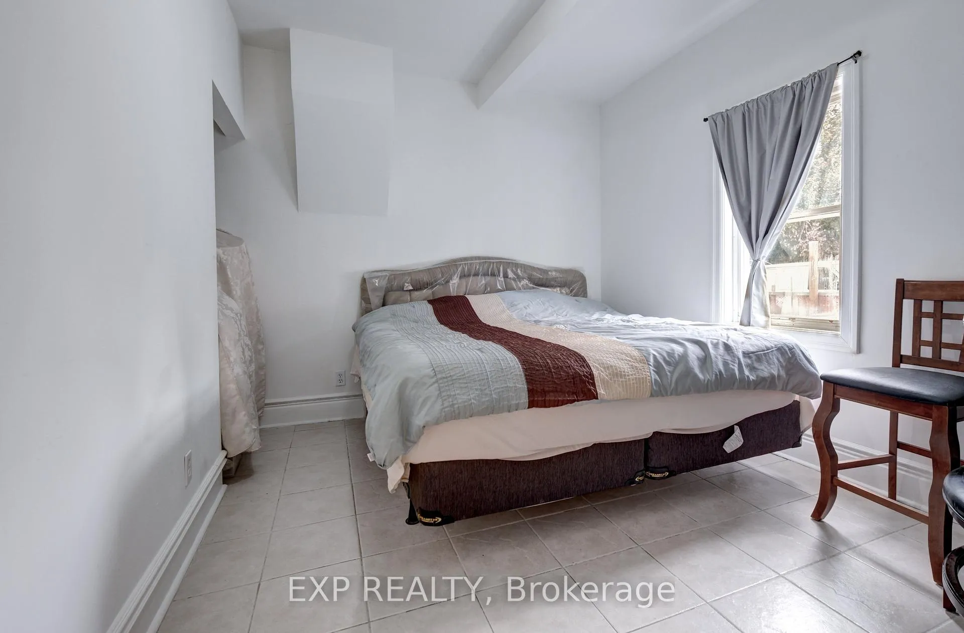 Photo 19 of 853 Simcoe Street S, Oshawa, Lakeview — HOMEH