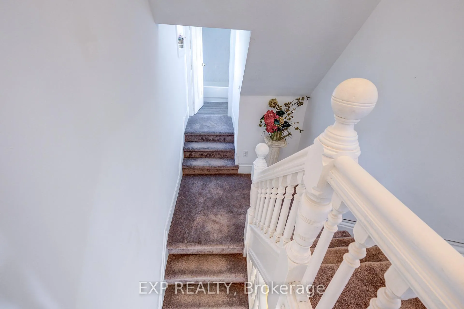 Photo 21 of 853 Simcoe Street S, Oshawa, Lakeview — HOMEH