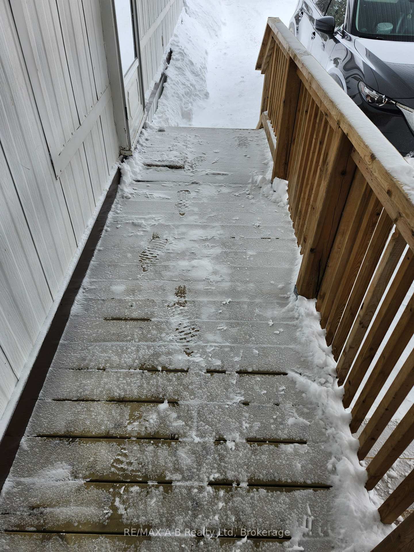 Photo 3 of 179 Birch Street, Perth East, Crystal Lake — HOMEH