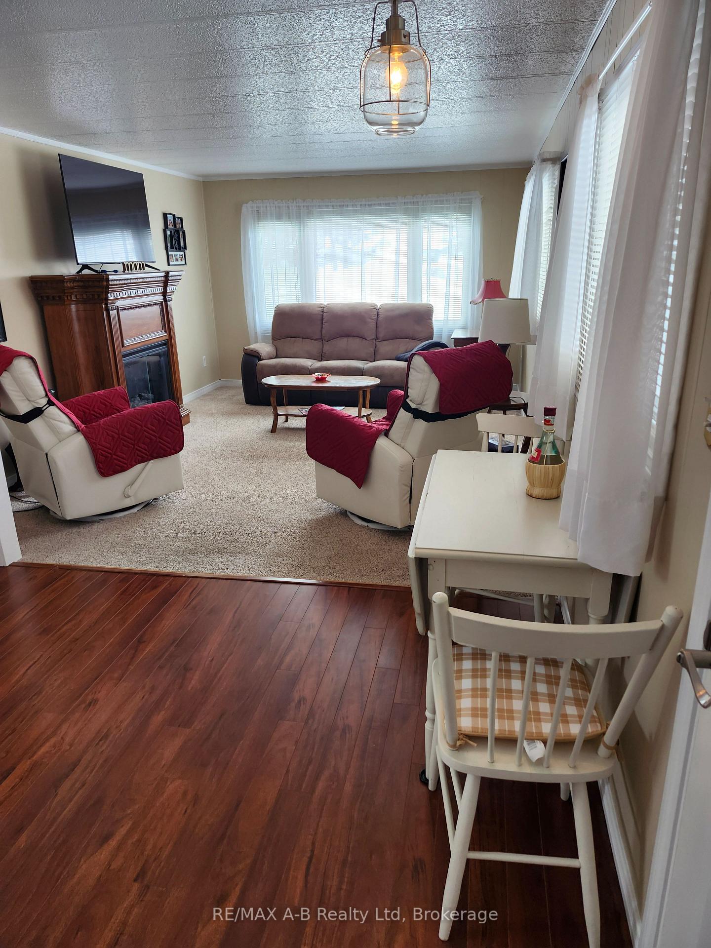 Photo 7 of 179 Birch Street, Perth East, Crystal Lake — HOMEH