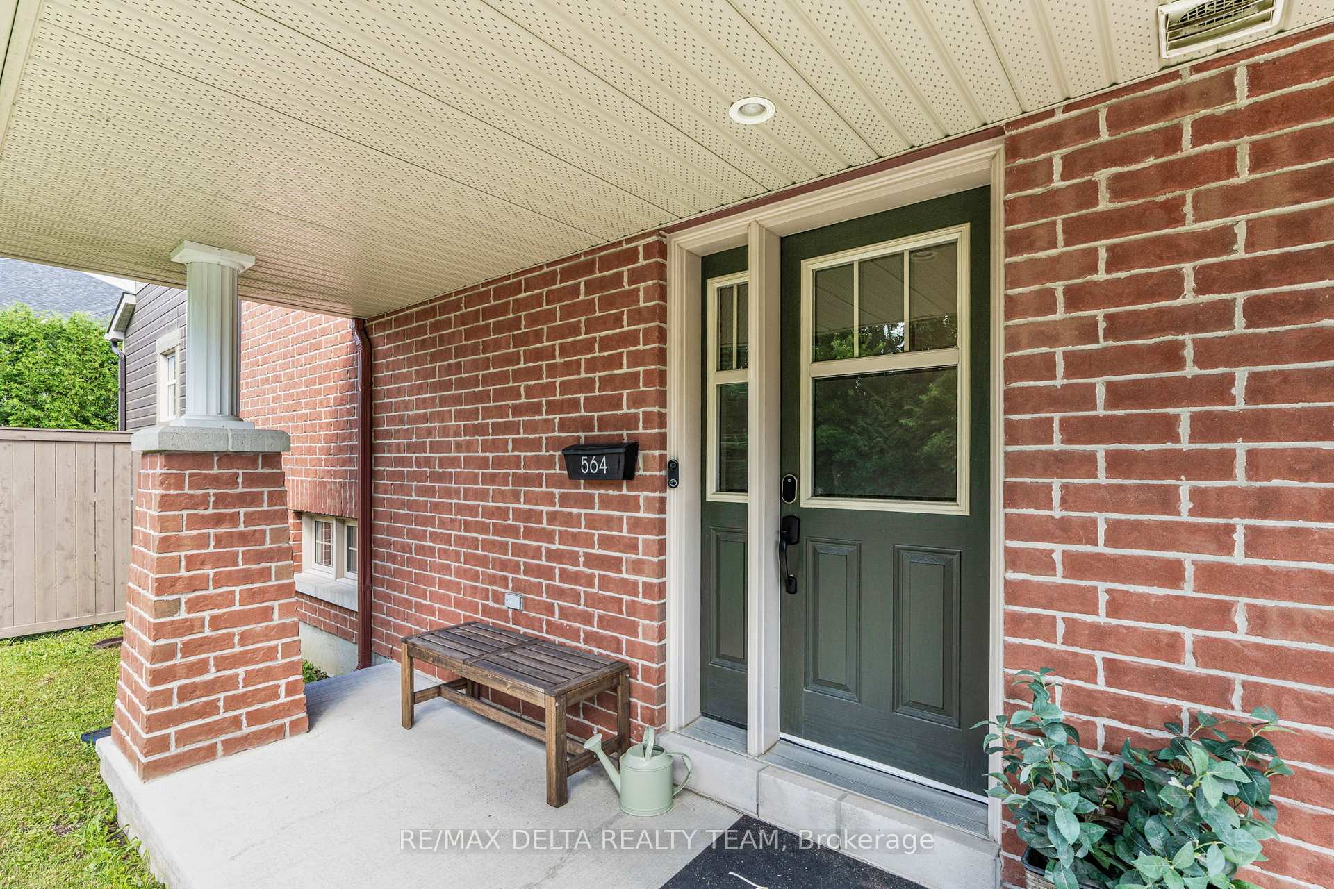Photo 3 of 564 Langelier Avenue, Ottawa, Mer Bleue/Bradley Estates/Anderson Park — HOMEH