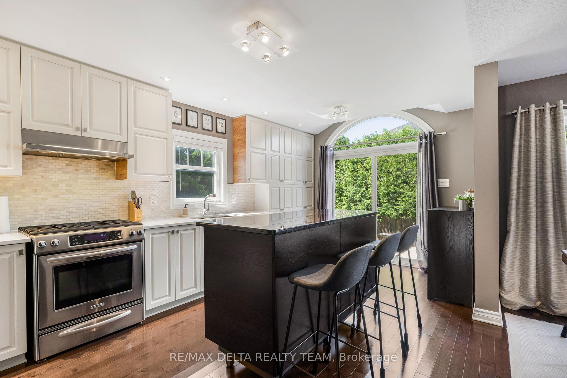 Photo 9 of 564 Langelier Avenue, Ottawa, Mer Bleue/Bradley Estates/Anderson Park — HOMEH