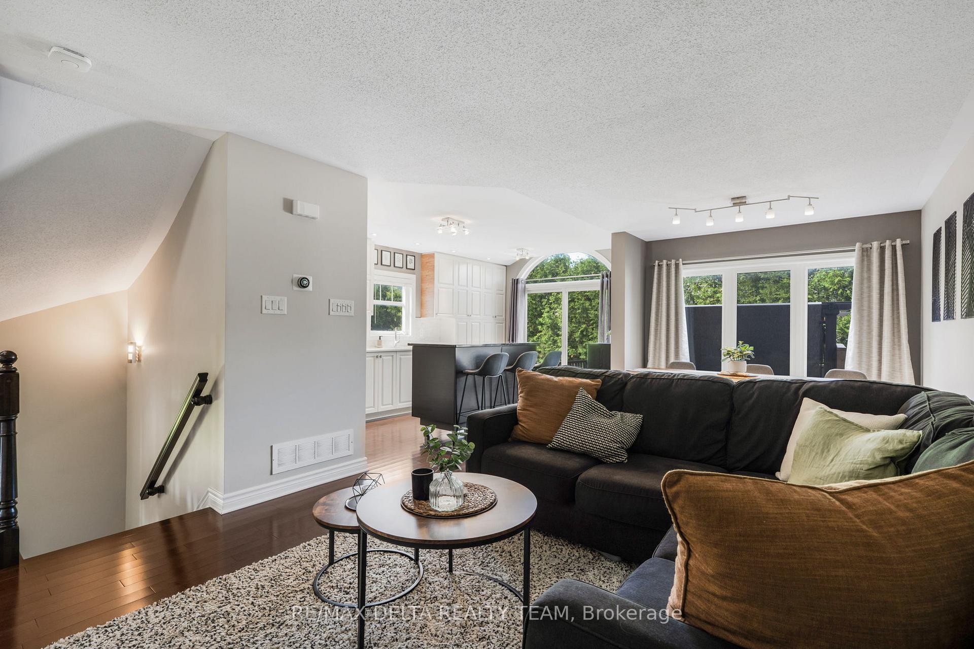 Photo 15 of 564 Langelier Avenue, Ottawa, Mer Bleue/Bradley Estates/Anderson Park — HOMEH