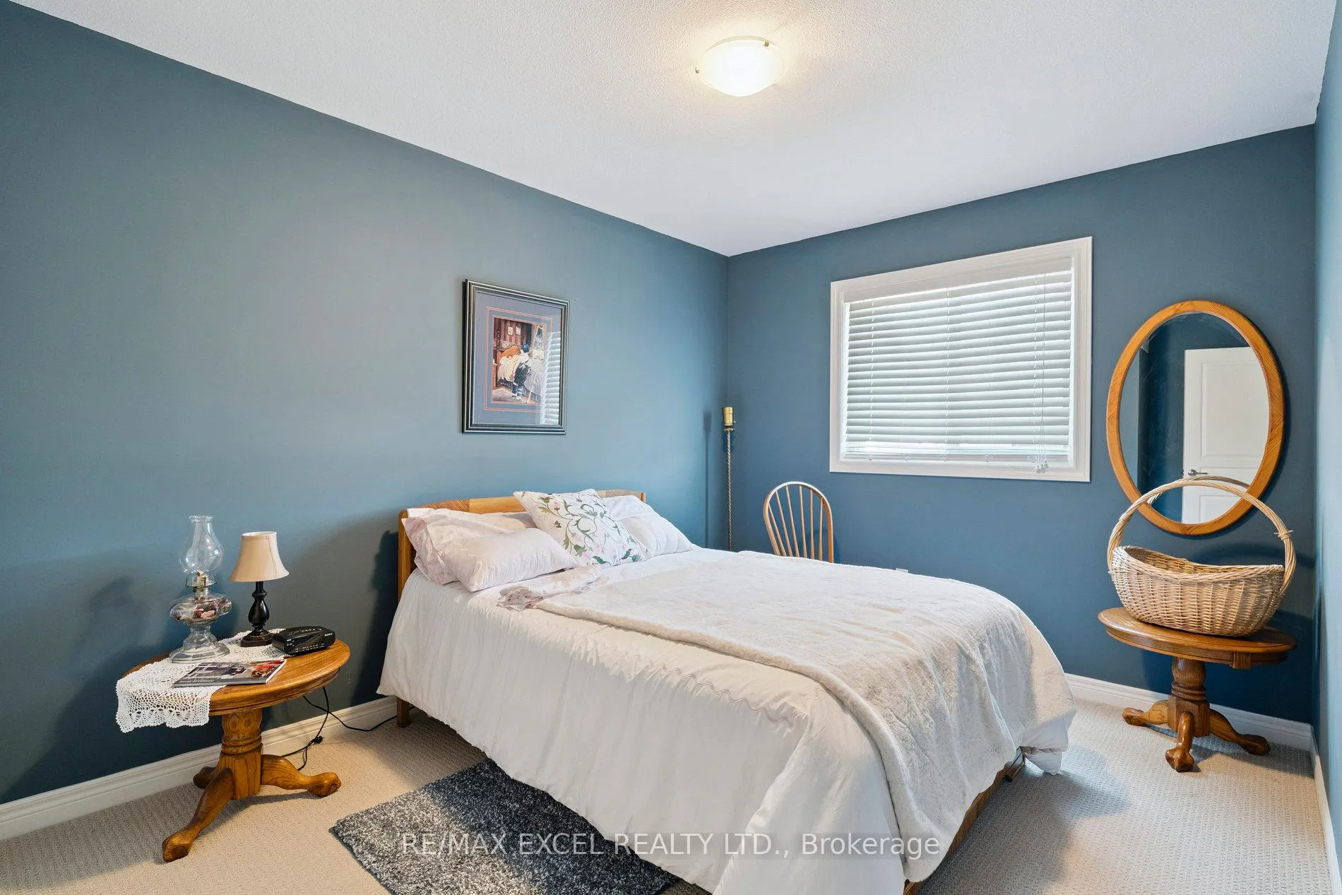 Photo 4 of 6401 Shapton Crescent, Niagara Falls, Forestview — HOMEH