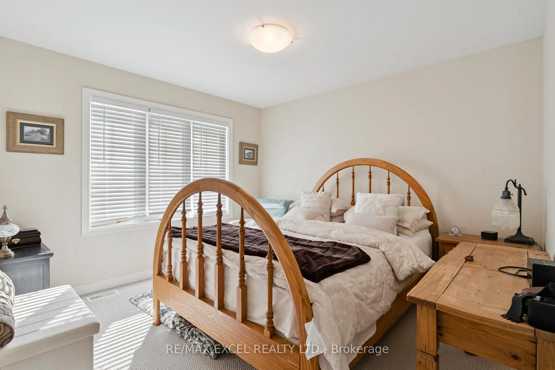 Photo 9 of 6401 Shapton Crescent, Niagara Falls, Forestview — HOMEH