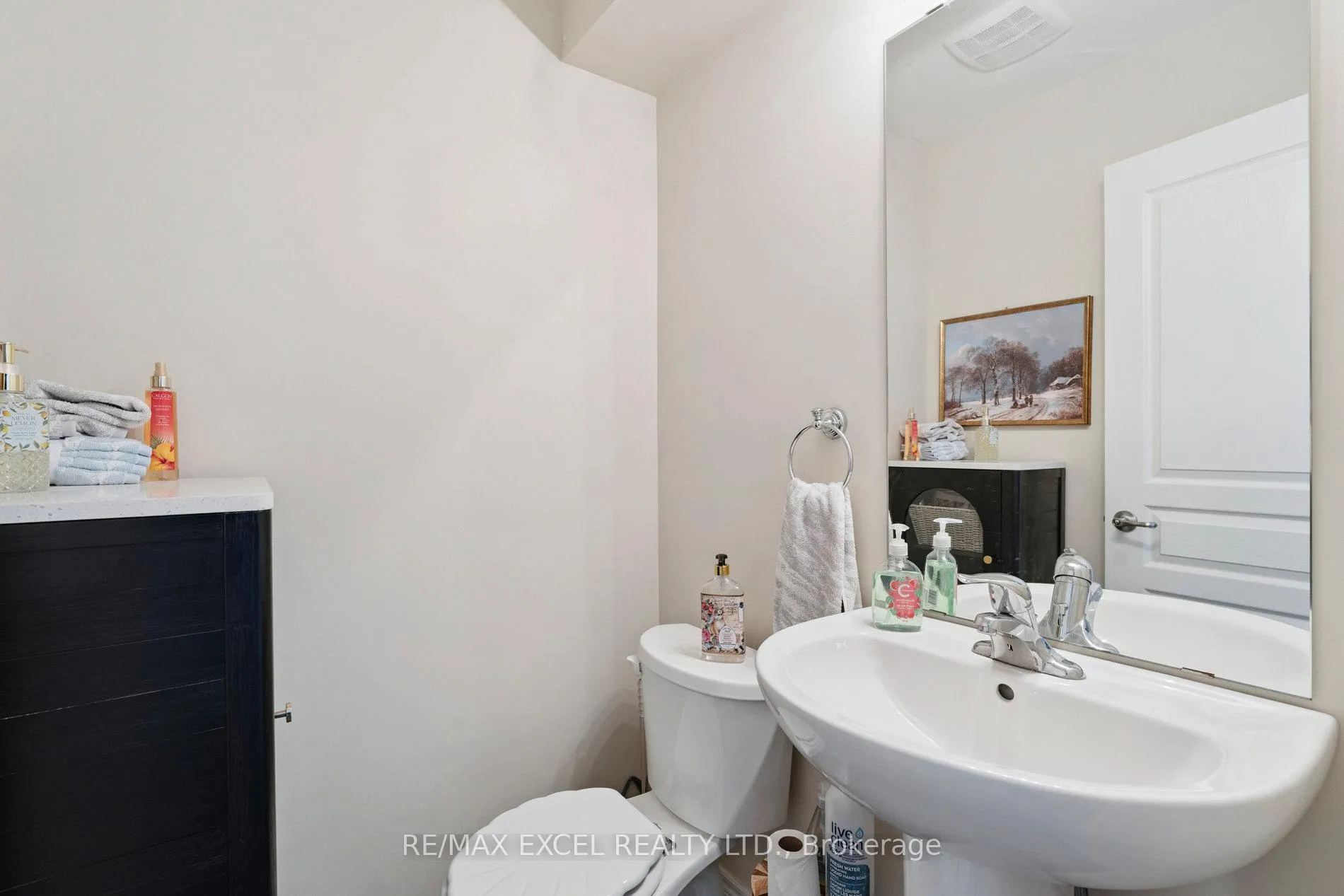 Photo 17 of 6401 Shapton Crescent, Niagara Falls, Forestview — HOMEH