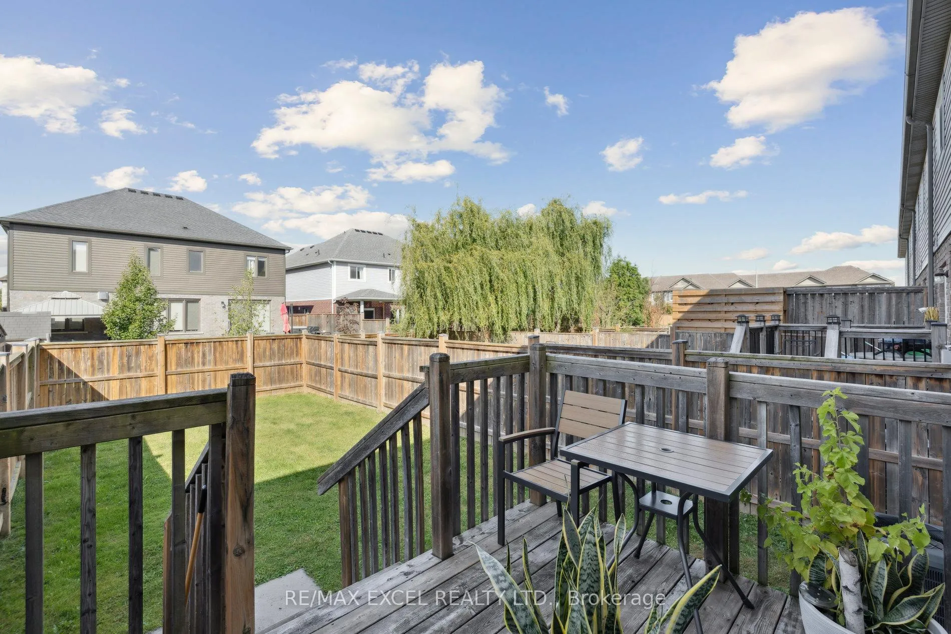 Photo 18 of 6401 Shapton Crescent, Niagara Falls, Forestview — HOMEH