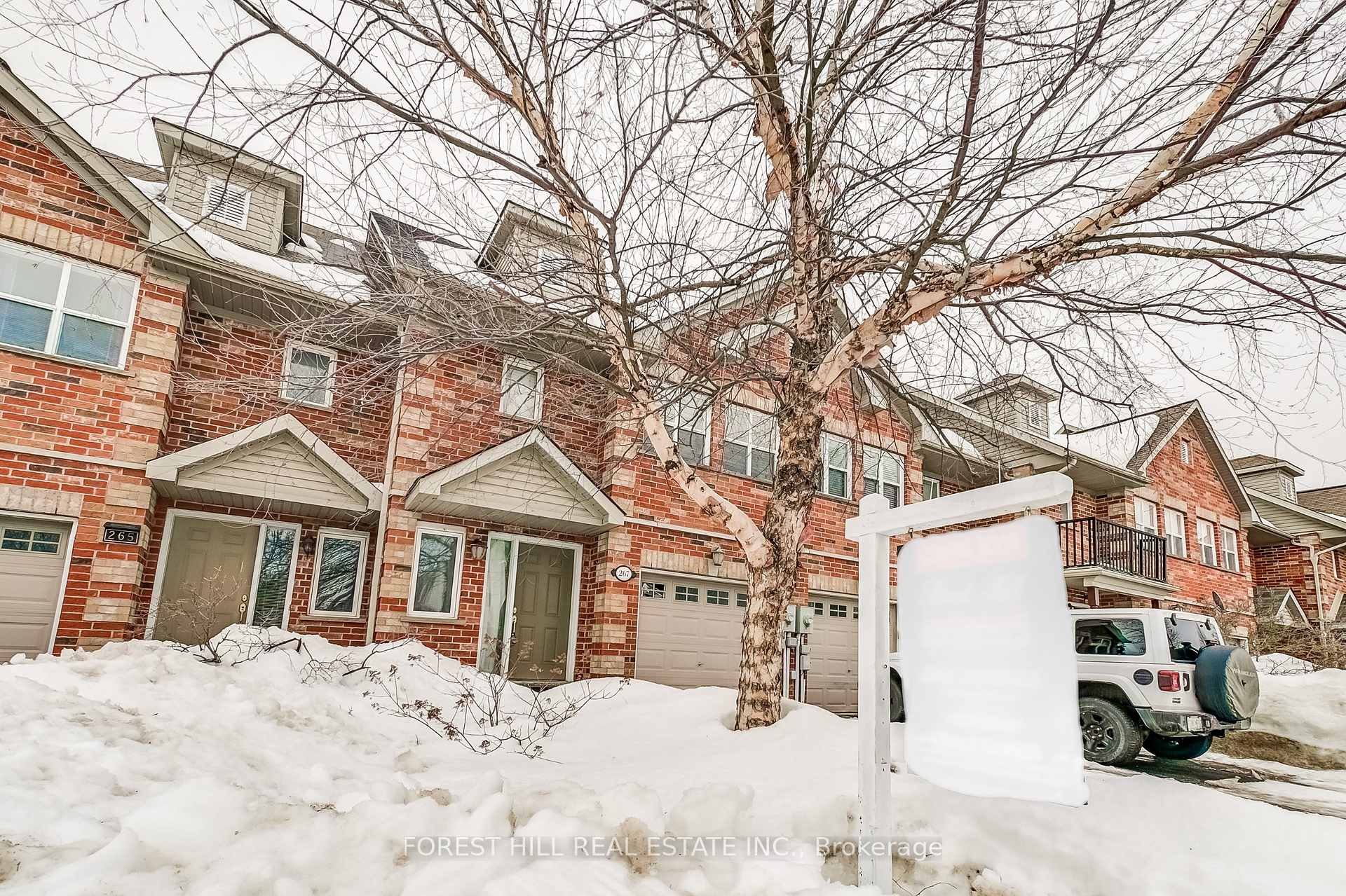 Photo 4 of 267 Thompson Road, Orangeville — HOMEH