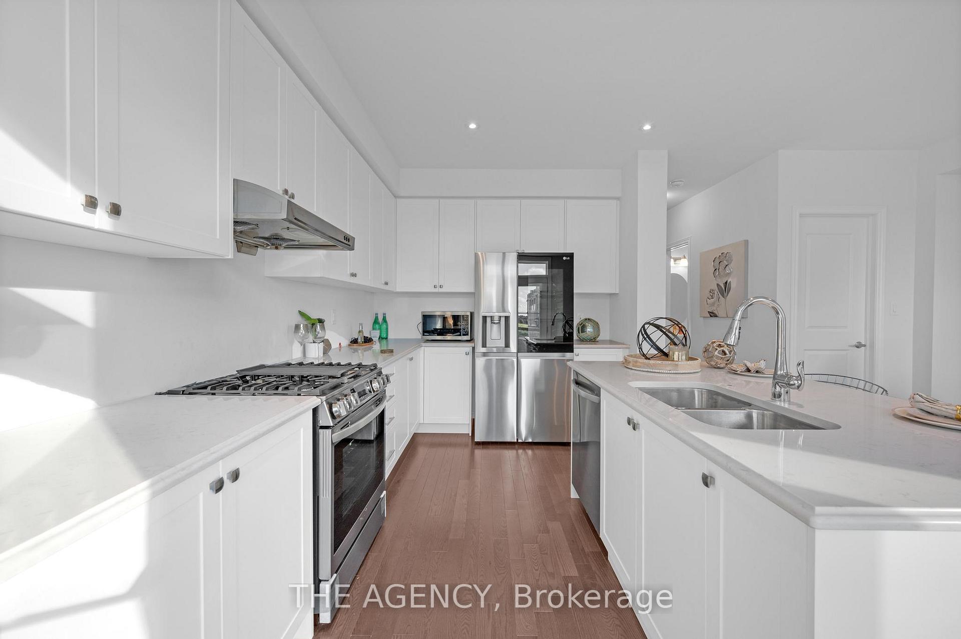Photo 12 of 33 Bruce Boyd Drive, Markham, Cornell — HOMEH
