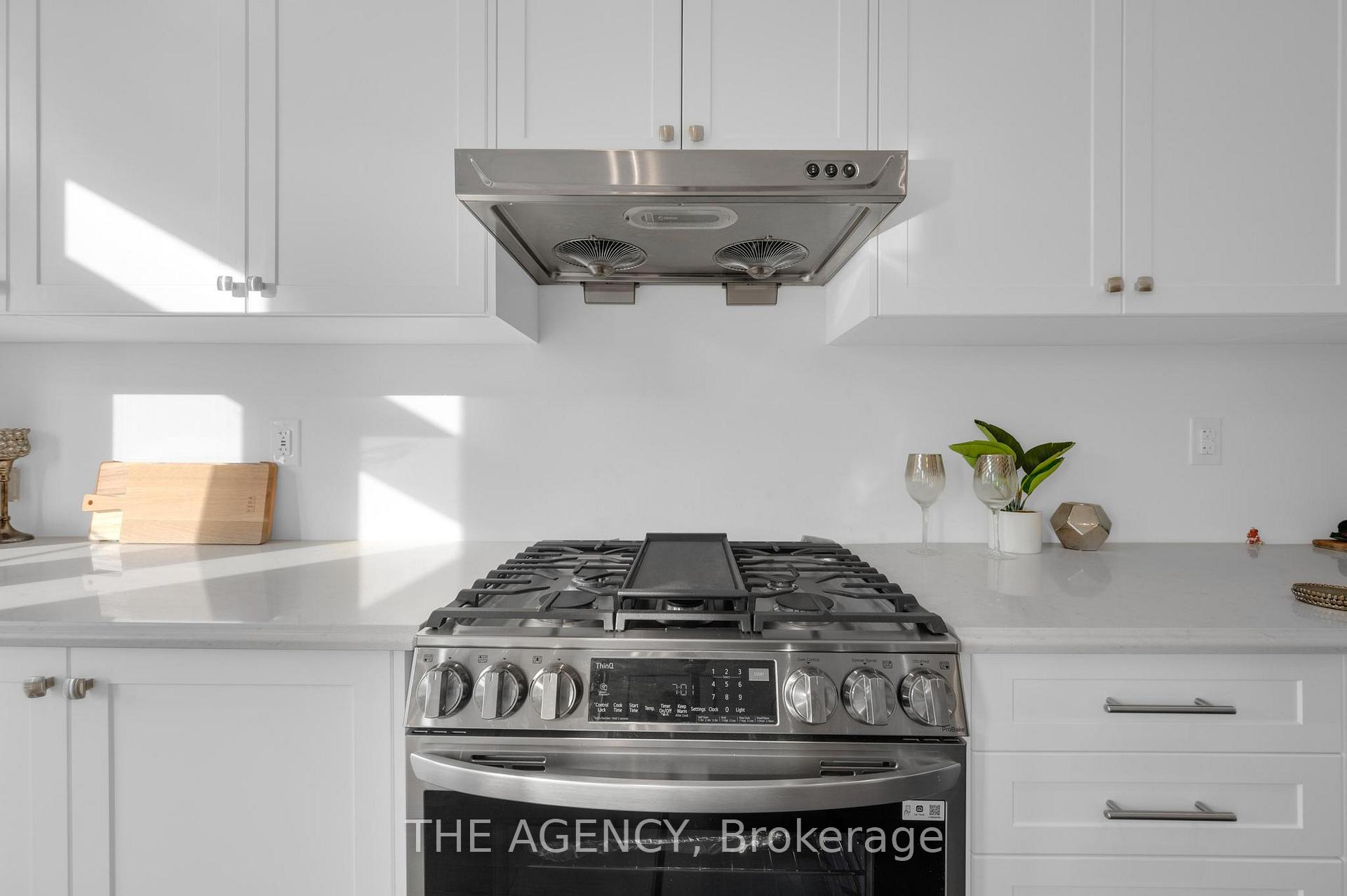 Photo 13 of 33 Bruce Boyd Drive, Markham, Cornell — HOMEH