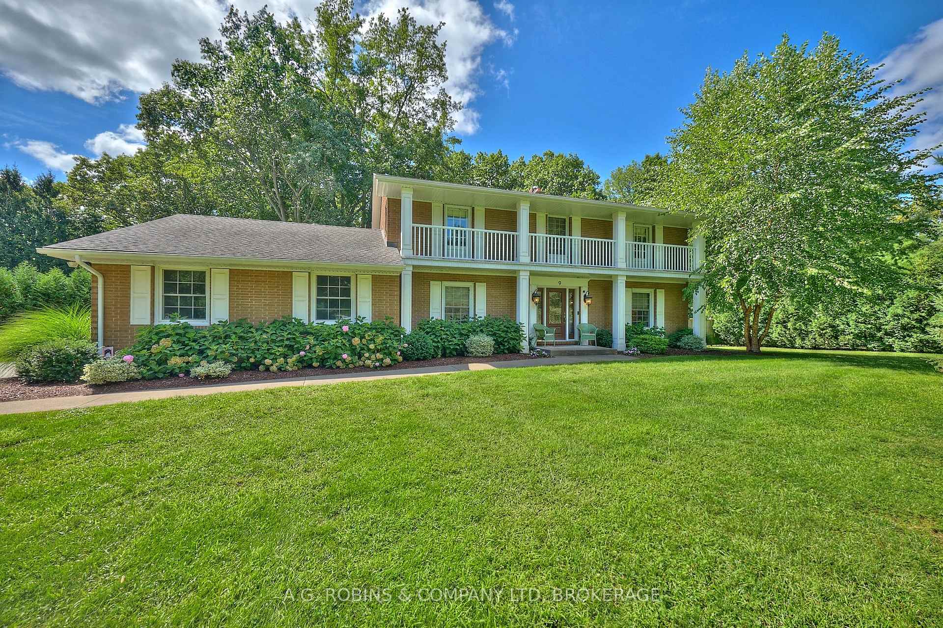 Front of 9 Terrace Heights Court