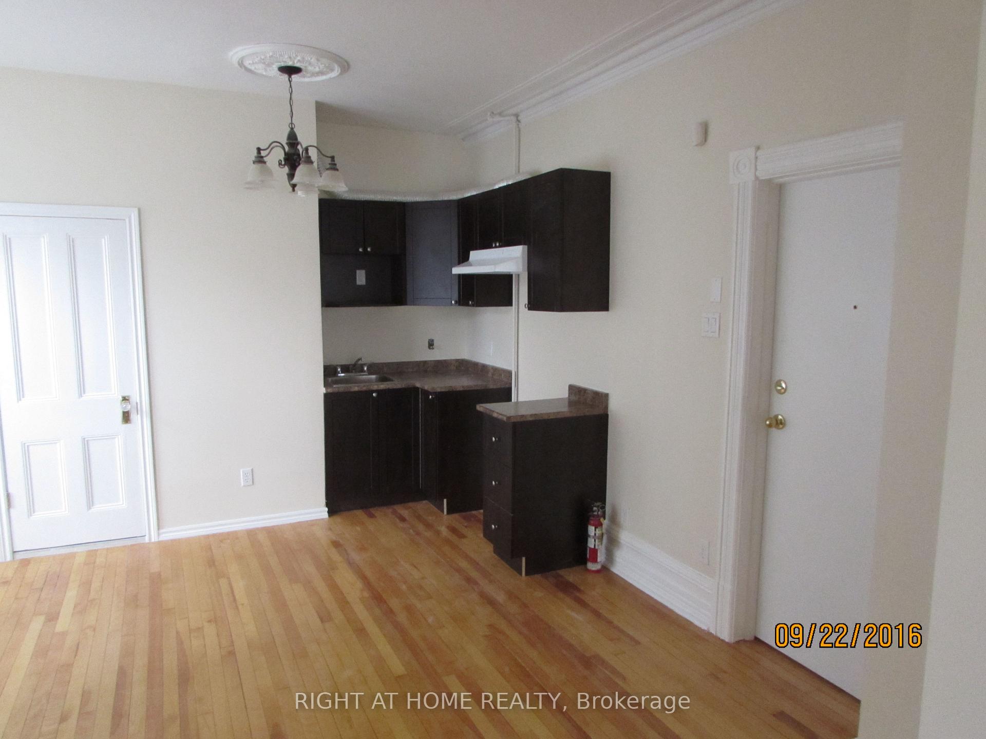 Photo 3 of Unit 2A, 220 Lyon Street N, Ottawa, Ottawa Centre — HOMEH