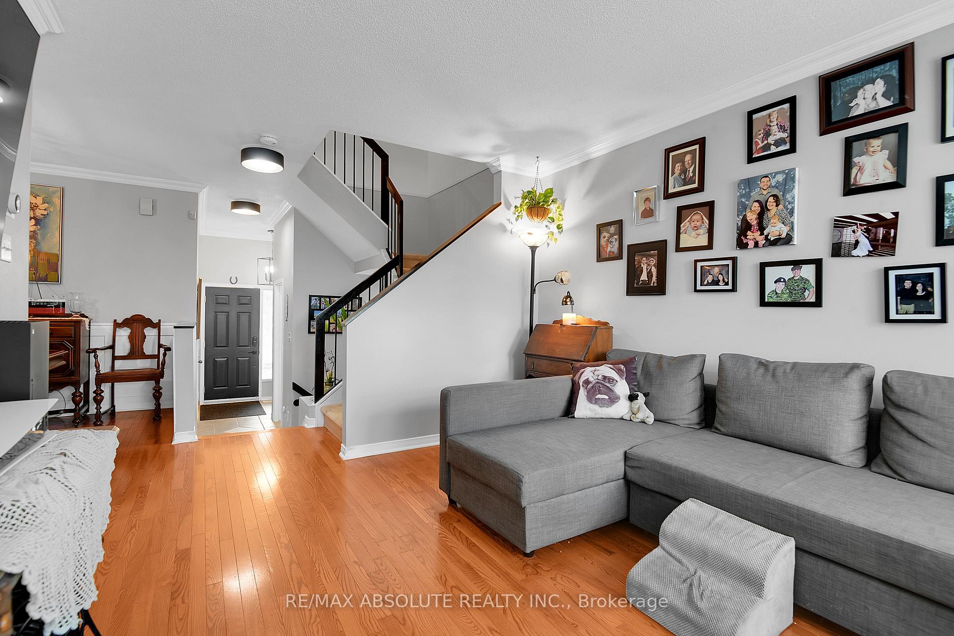 Photo 7 of 6142 Arbourwood Drive, Ottawa, Chapel Hill — HOMEH