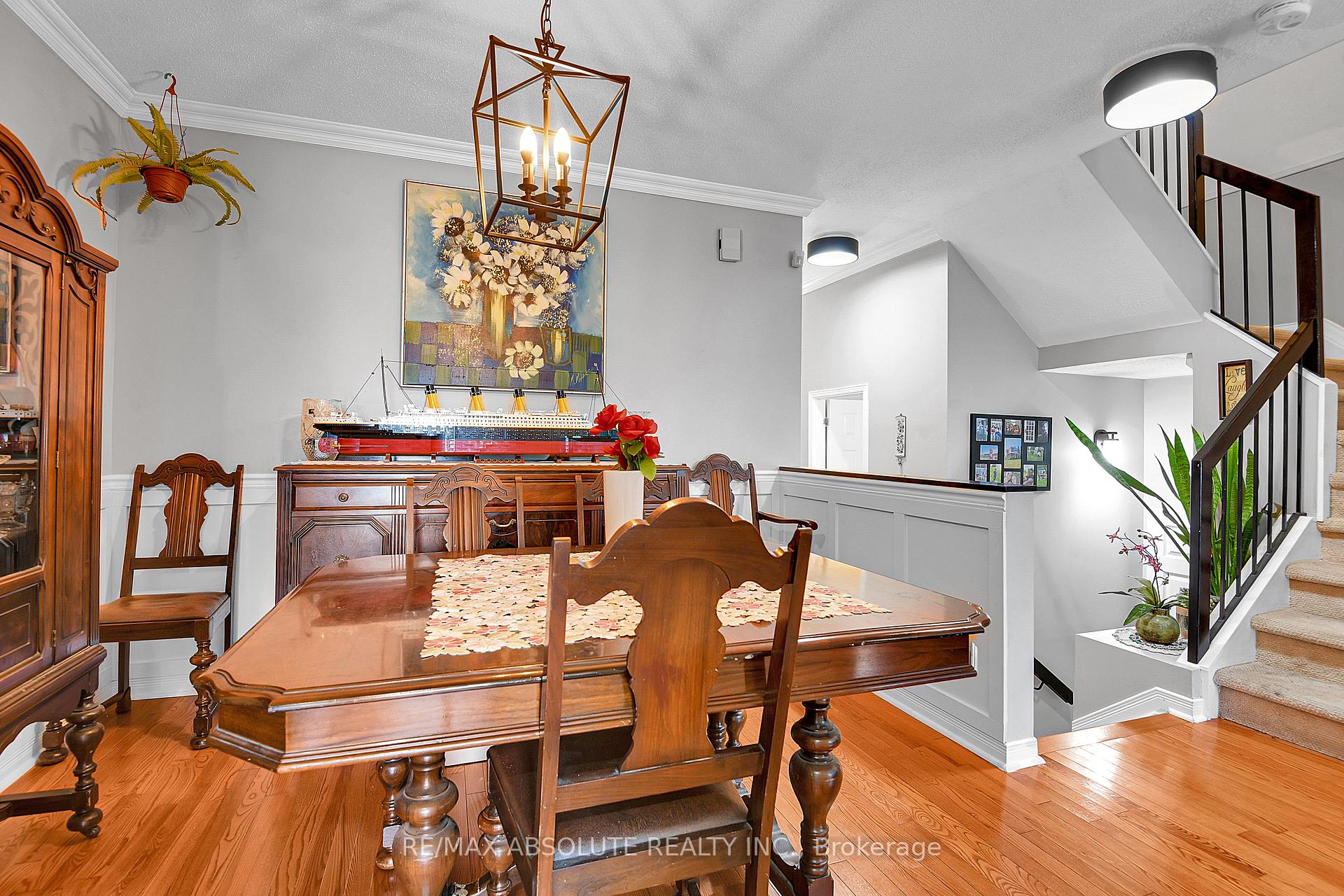 Photo 9 of 6142 Arbourwood Drive, Ottawa, Chapel Hill — HOMEH
