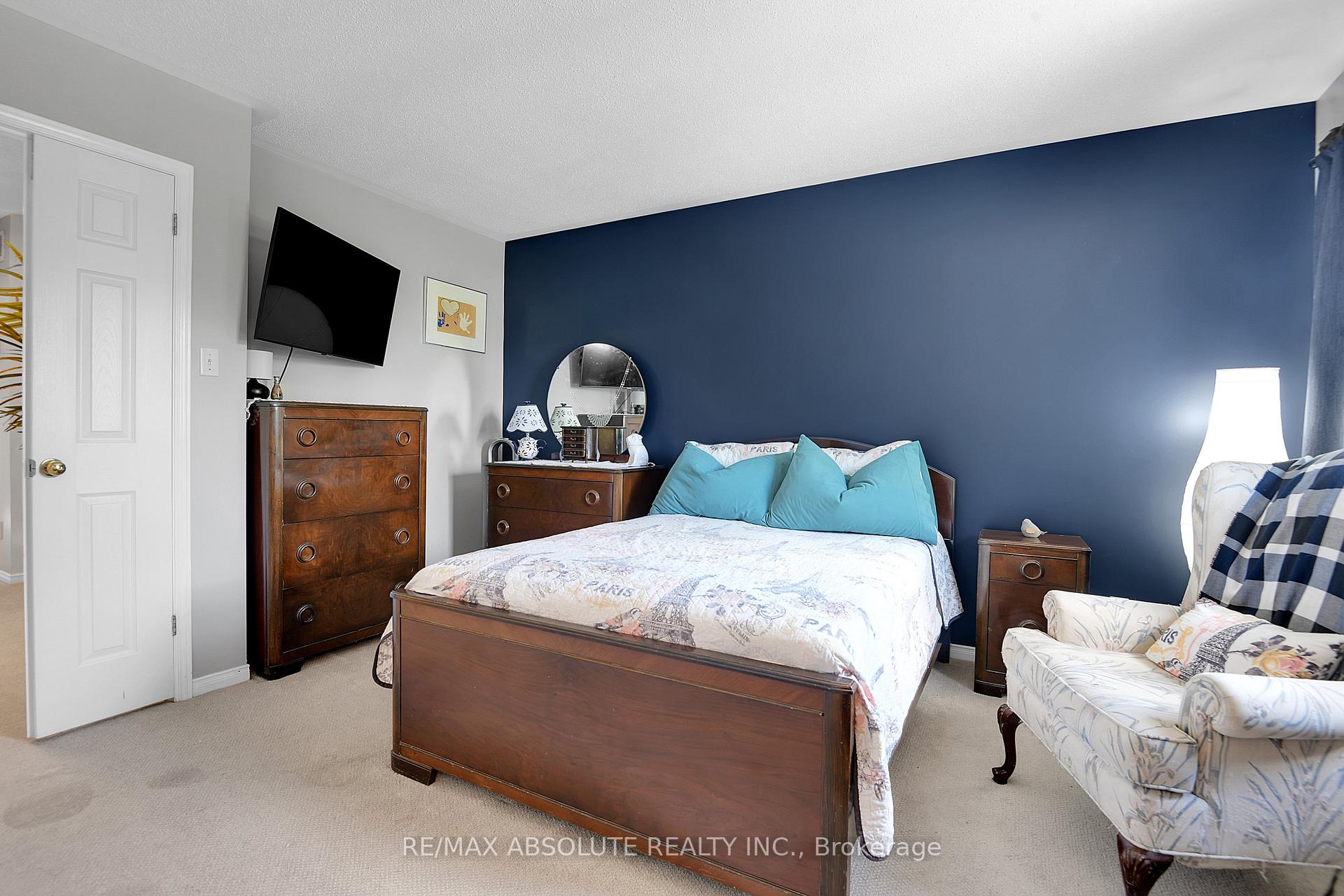 Photo 16 of 6142 Arbourwood Drive, Ottawa, Chapel Hill — HOMEH