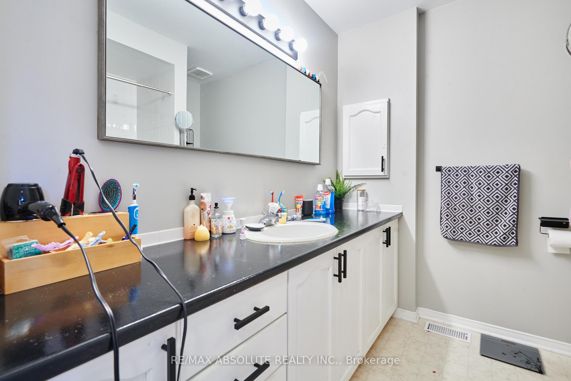 Photo 22 of 6142 Arbourwood Drive, Ottawa, Chapel Hill — HOMEH
