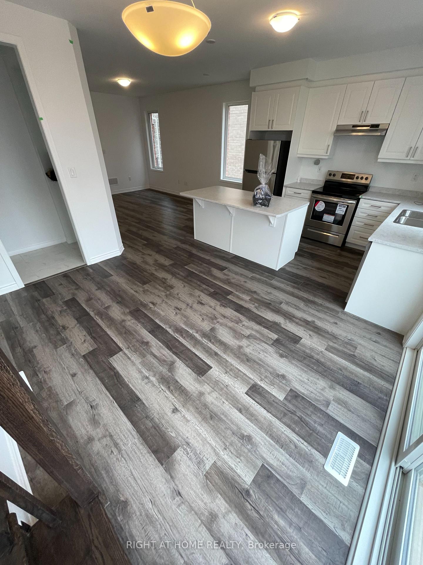 Photo 12 of 559 Bellflower Court, Milton, Walker — HOMEH