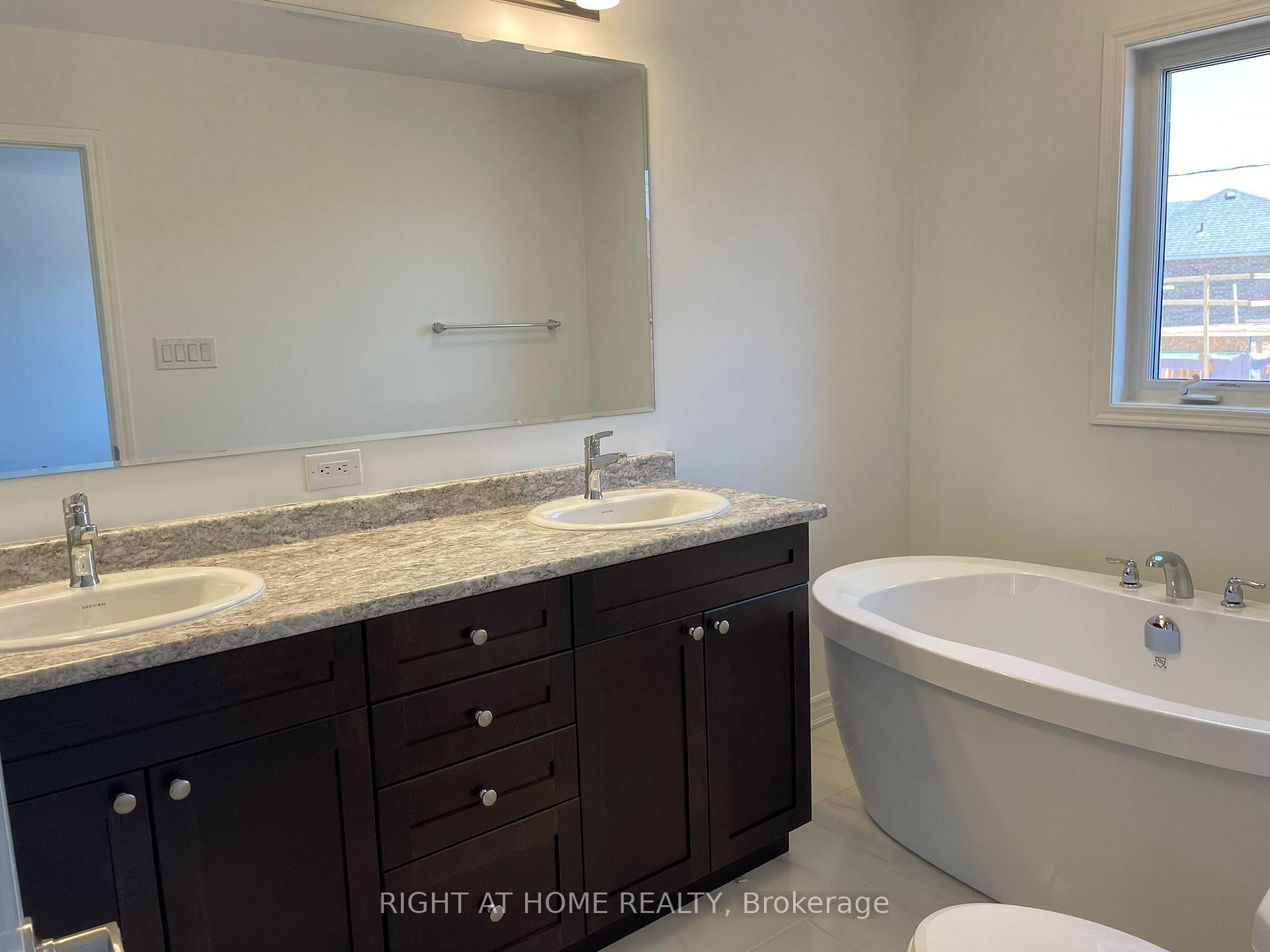 Photo 13 of 559 Bellflower Court, Milton, Walker — HOMEH