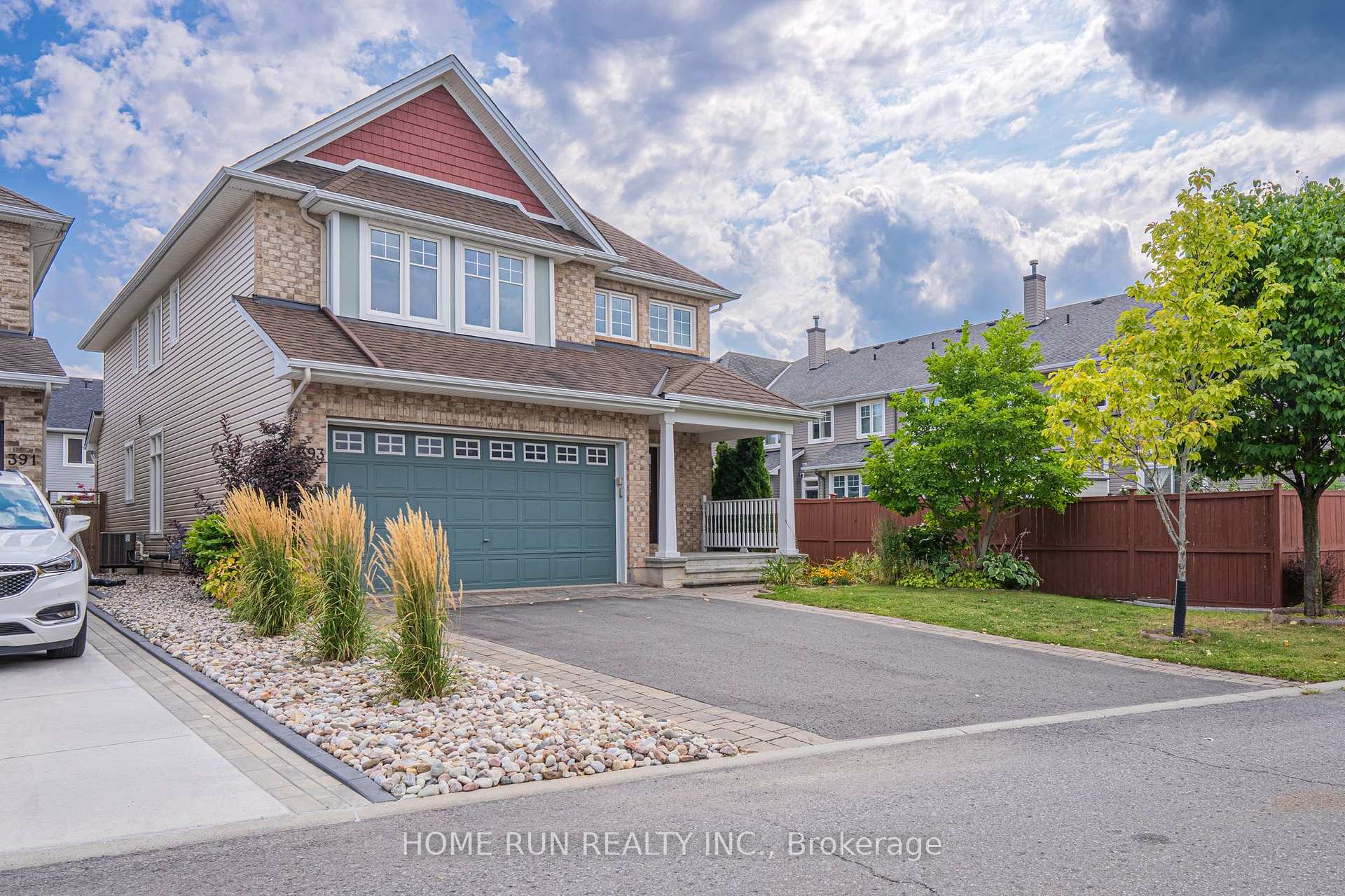 Photo 2 of 393 Grammond Circle, Ottawa, Avalon West — HOMEH