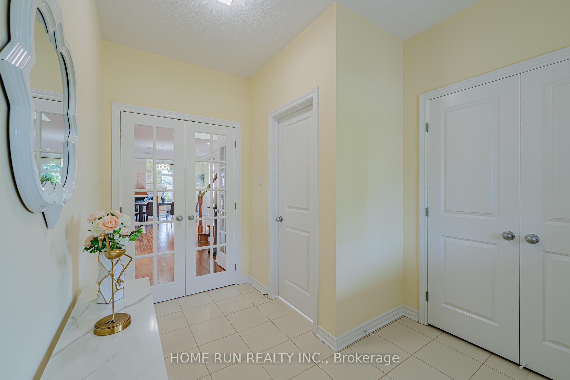 Photo 4 of 393 Grammond Circle, Ottawa, Avalon West — HOMEH