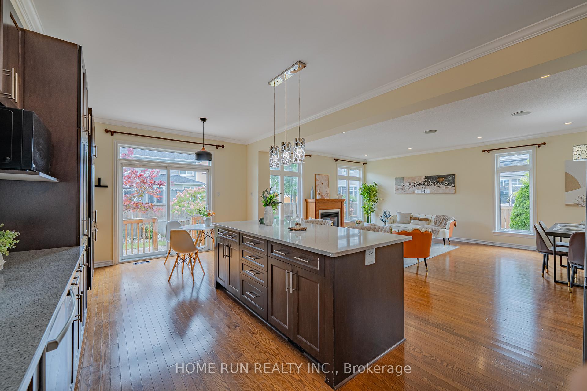 Photo 24 of 393 Grammond Circle, Ottawa, Avalon West — HOMEH