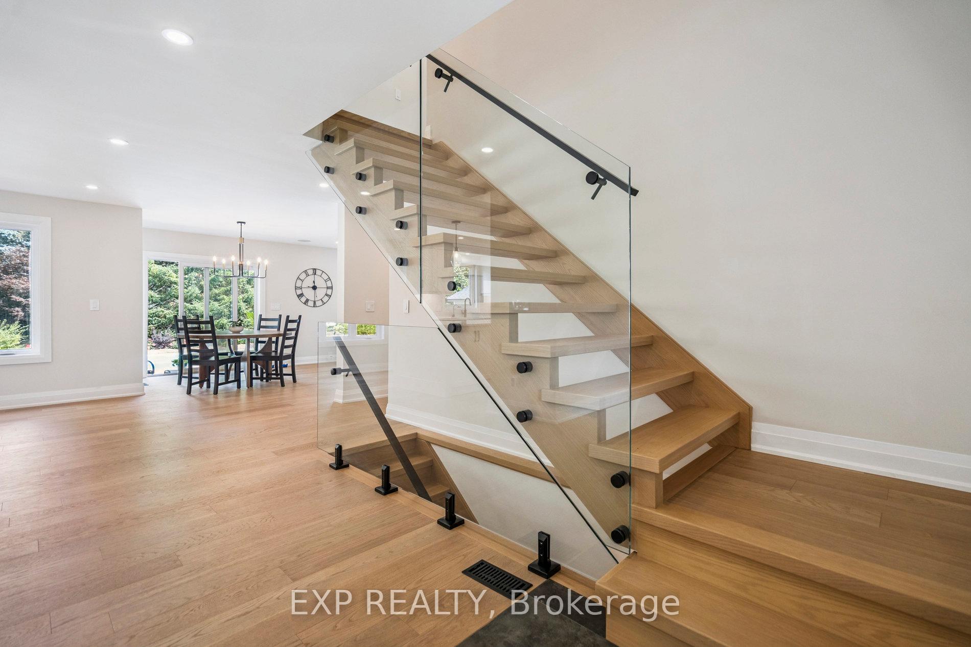 Photo 5 of 29 Kevin Drive, Pelham, Fonthill — HOMEH
