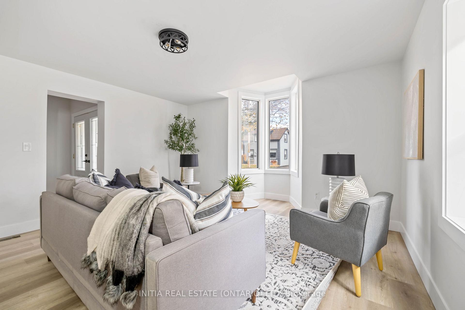 Photo 5 of 160 Scott Street, North Huron, Wingham — HOMEH