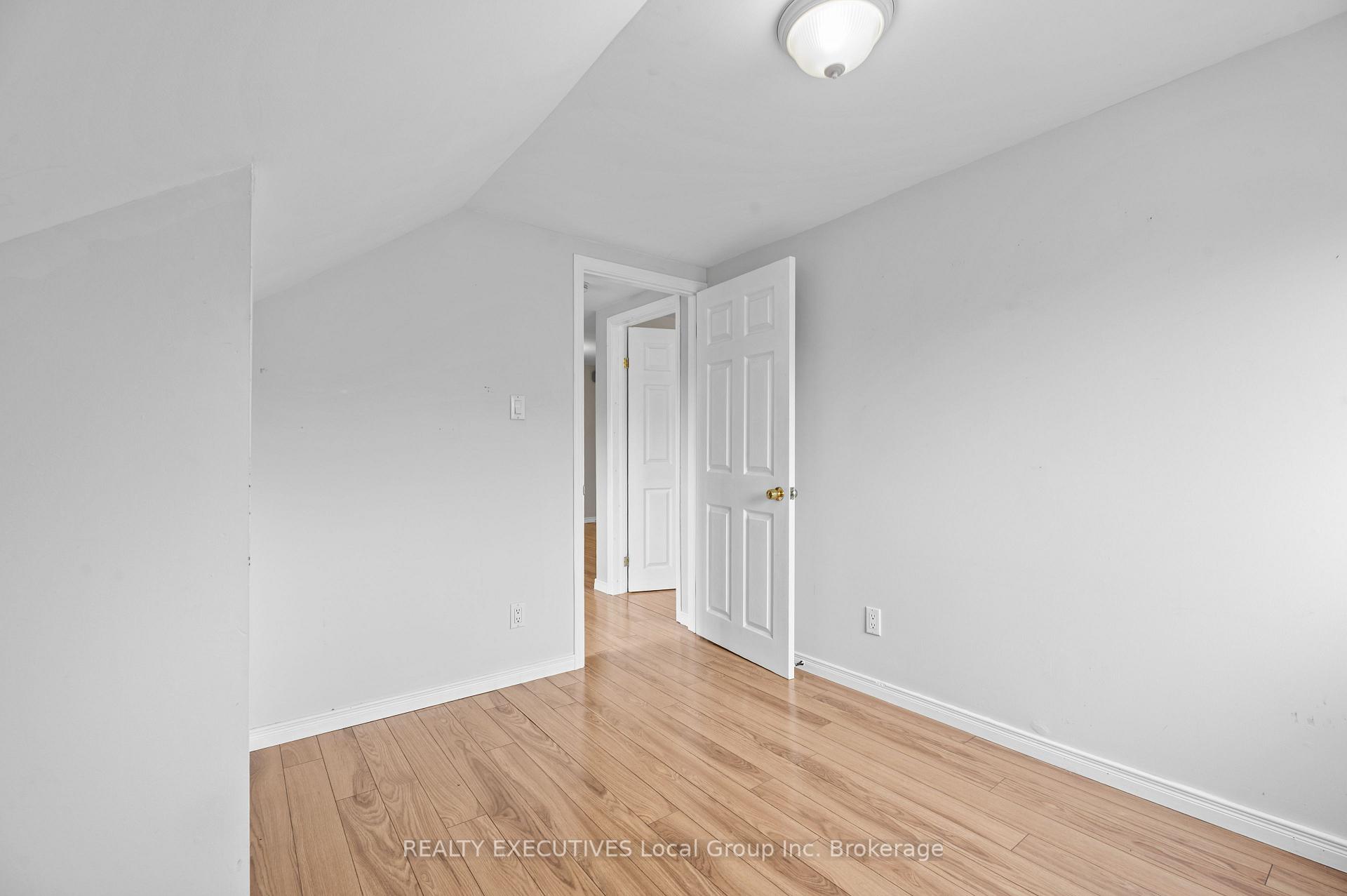 Photo 14 of 144 Duke Street E, North Bay, Central — HOMEH