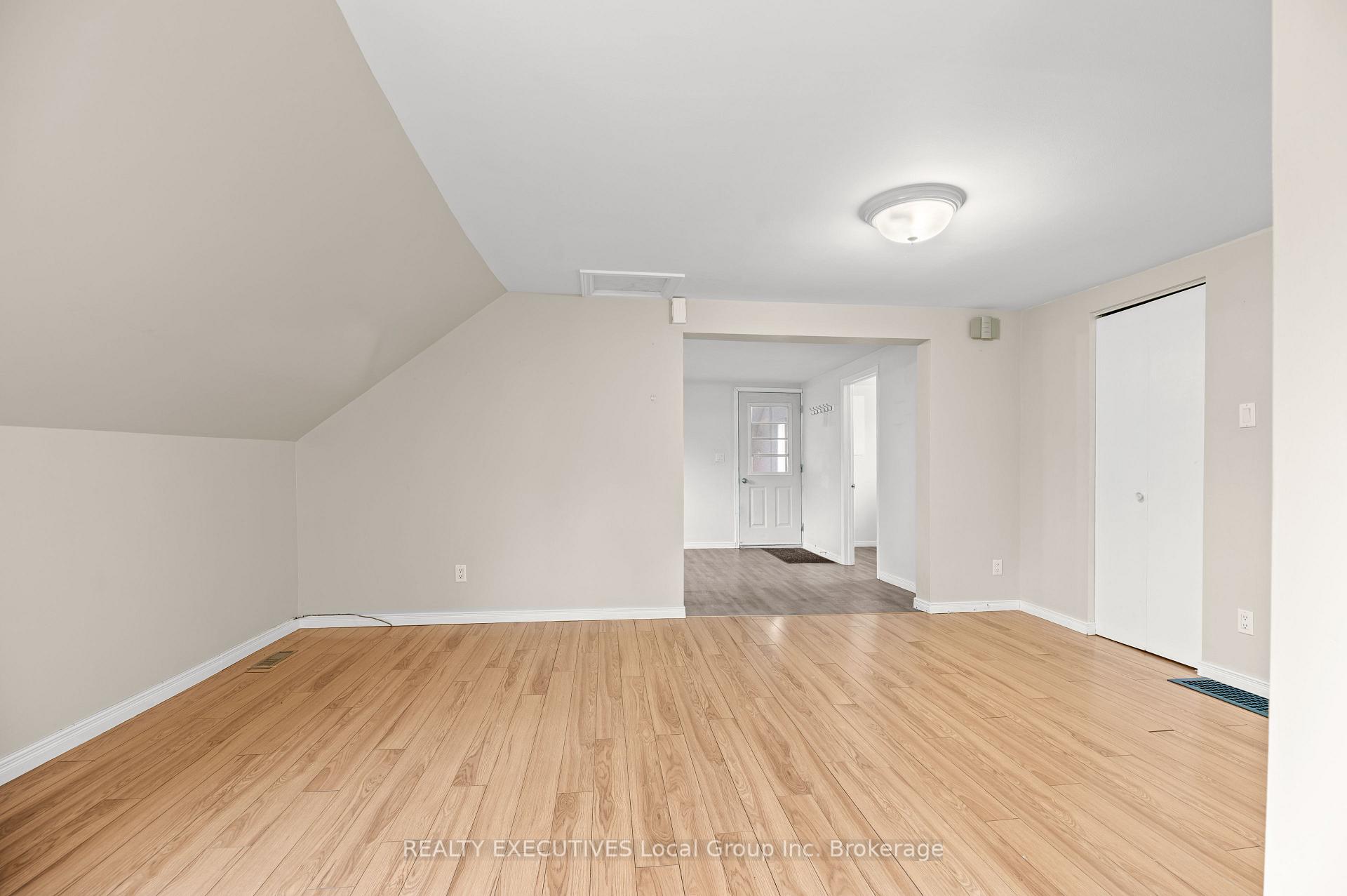 Photo 15 of 144 Duke Street E, North Bay, Central — HOMEH