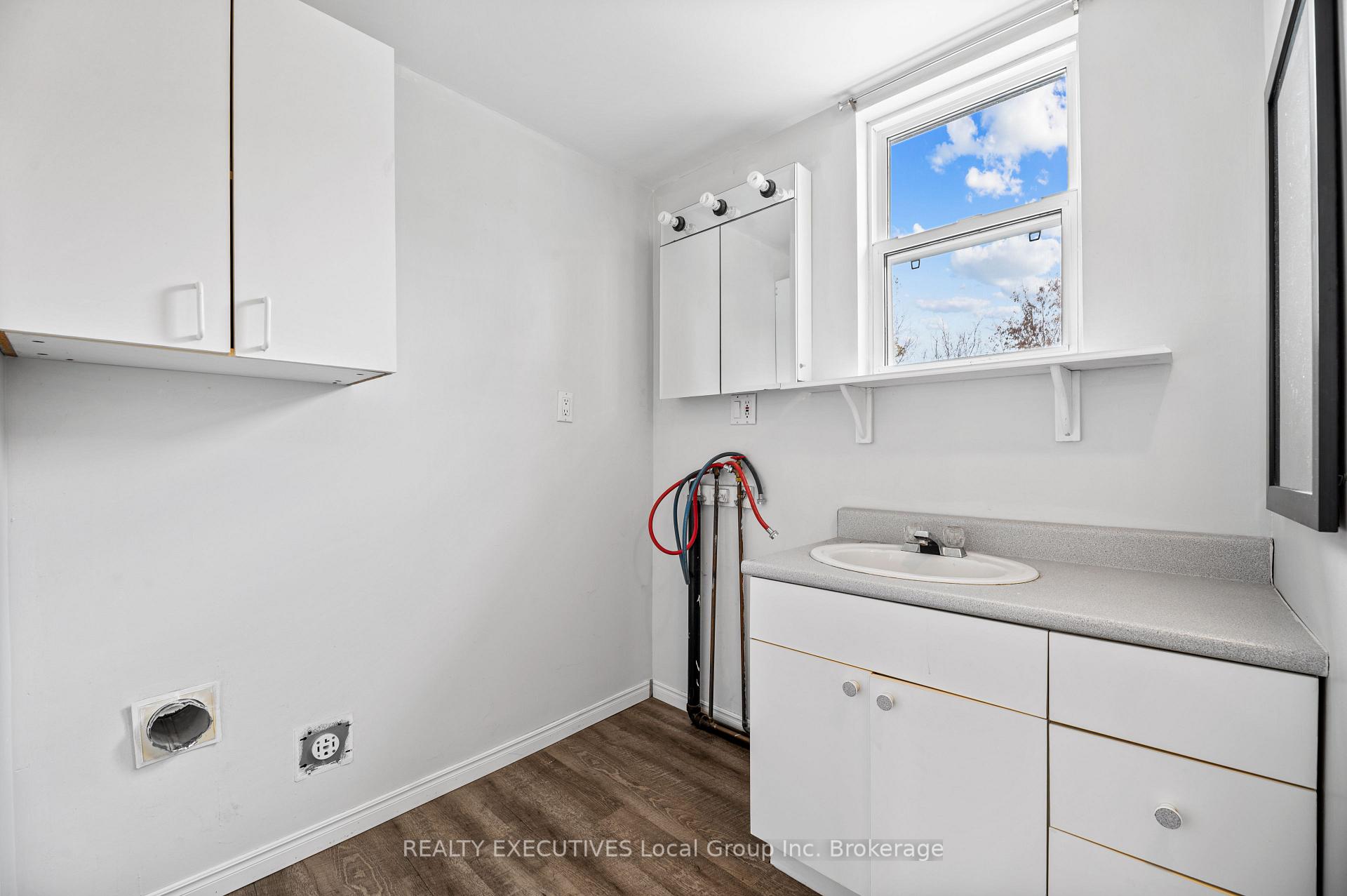 Photo 18 of 144 Duke Street E, North Bay, Central — HOMEH