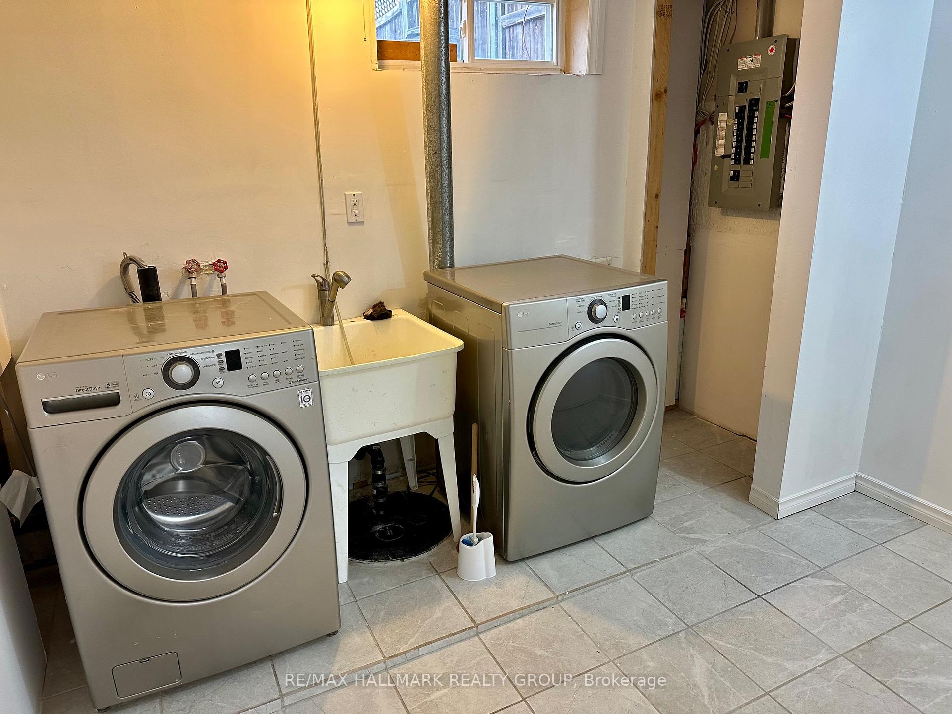 Photo 28 of 772 Borthwick Avenue S, Ottawa, Castle Heights/Rideau High — HOMEH