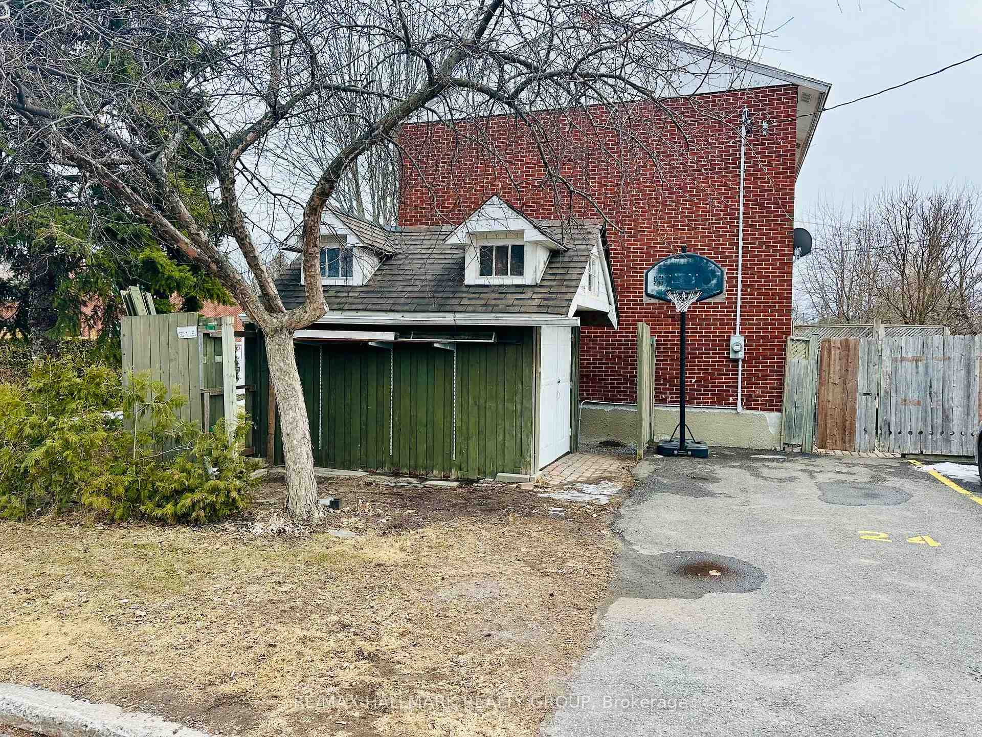 Photo 30 of 772 Borthwick Avenue S, Ottawa, Castle Heights/Rideau High — HOMEH