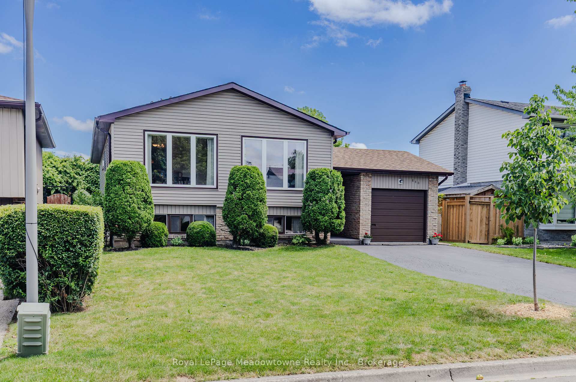 Photo 10 of 840 Cedarbrae Avenue, Milton, Dorset Park — HOMEH