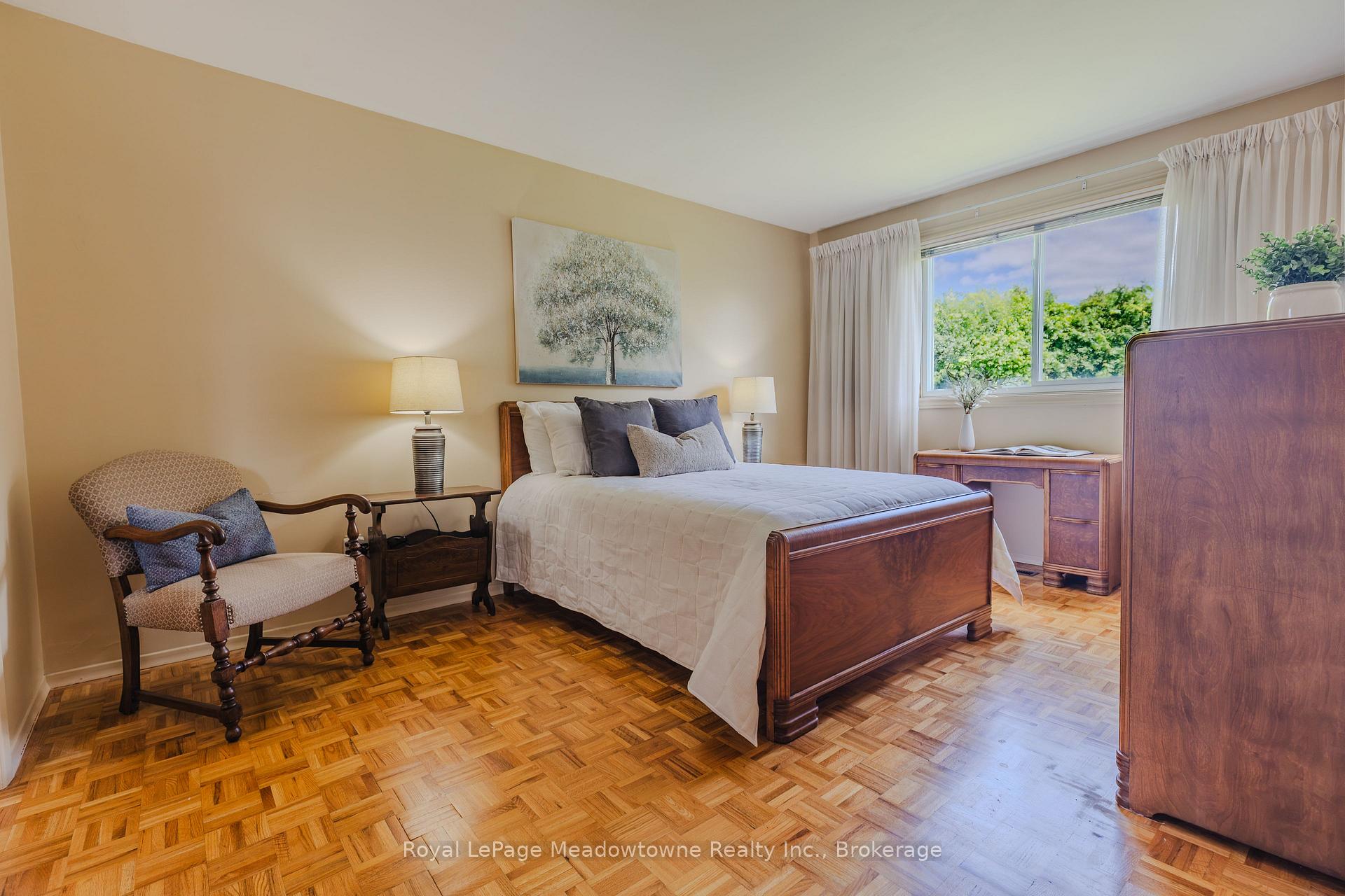 Photo 8 of 840 Cedarbrae Avenue, Milton, Dorset Park — HOMEH