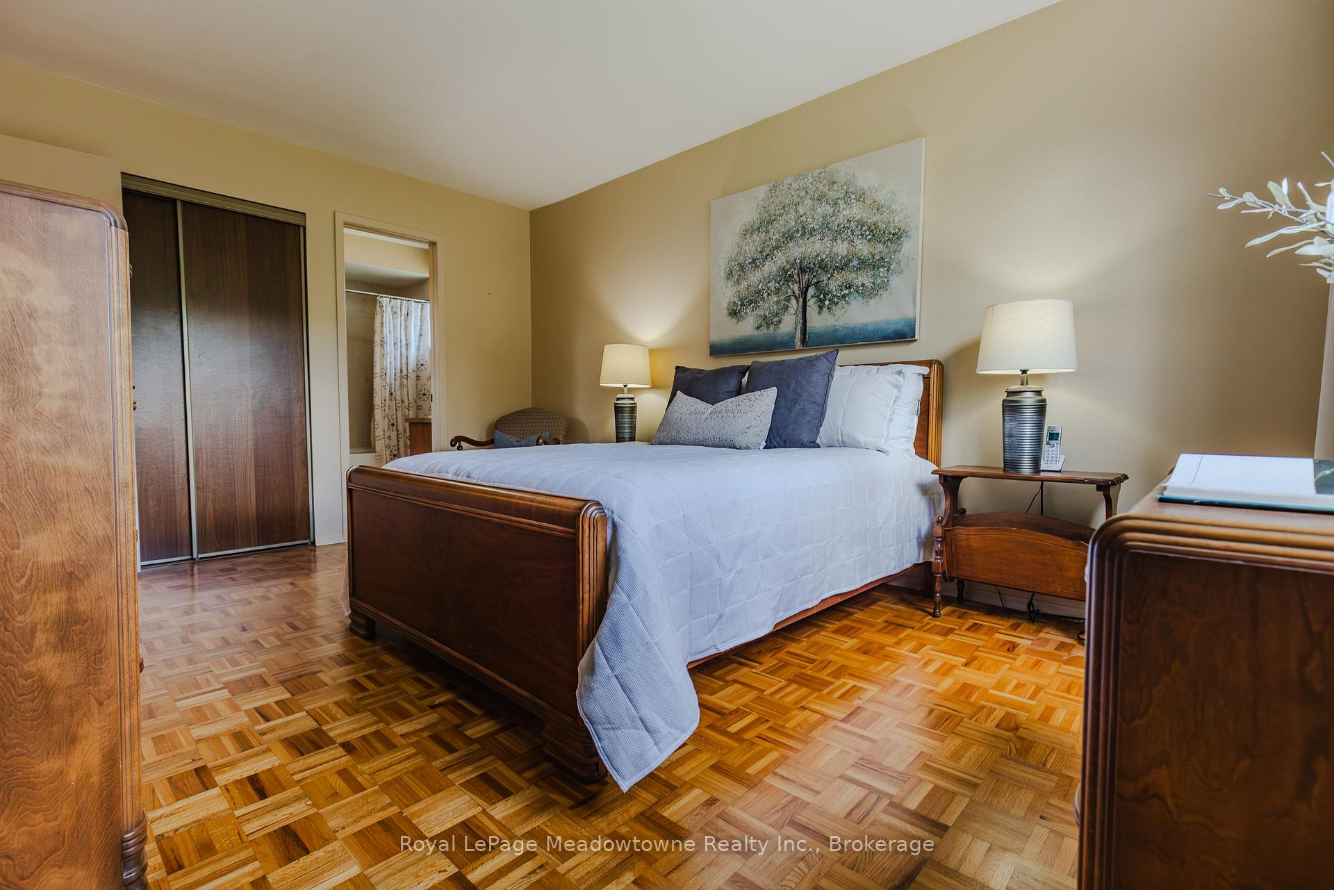 Photo 22 of 840 Cedarbrae Avenue, Milton, Dorset Park — HOMEH