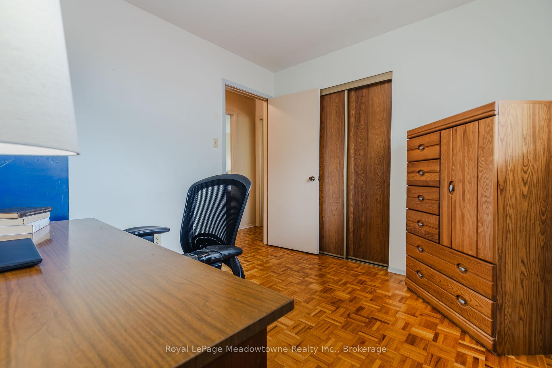 Photo 13 of 840 Cedarbrae Avenue, Milton, Dorset Park — HOMEH
